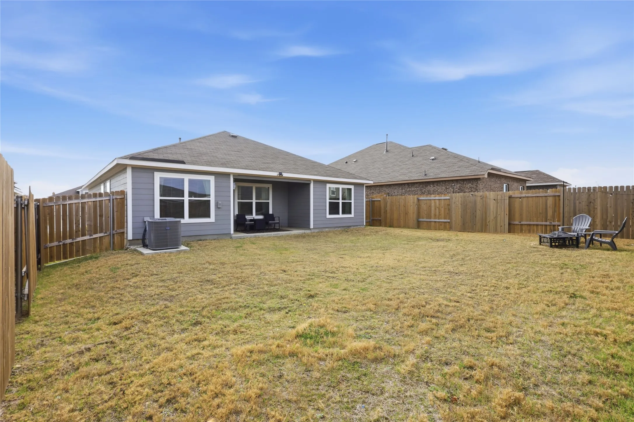 Single Family Residence For Sale in Tarrant County , 916 American Flyer Boulevard, Fort Worth, Texas 76108, 3 Bedroom, 2 Bathroom, 2 Garage spaces, 1,316 Sqft, built in 2022, Price $310,000, mls#21362621, Real Estate Agent in Fort Worth, Homes For Sale in Tarrant county, Homes For Sale in Fort Worth, Realtor in Fort Worth Texas, Real Estate Brokerage Independent Realty Texas, Luminita Cordes Realtor
