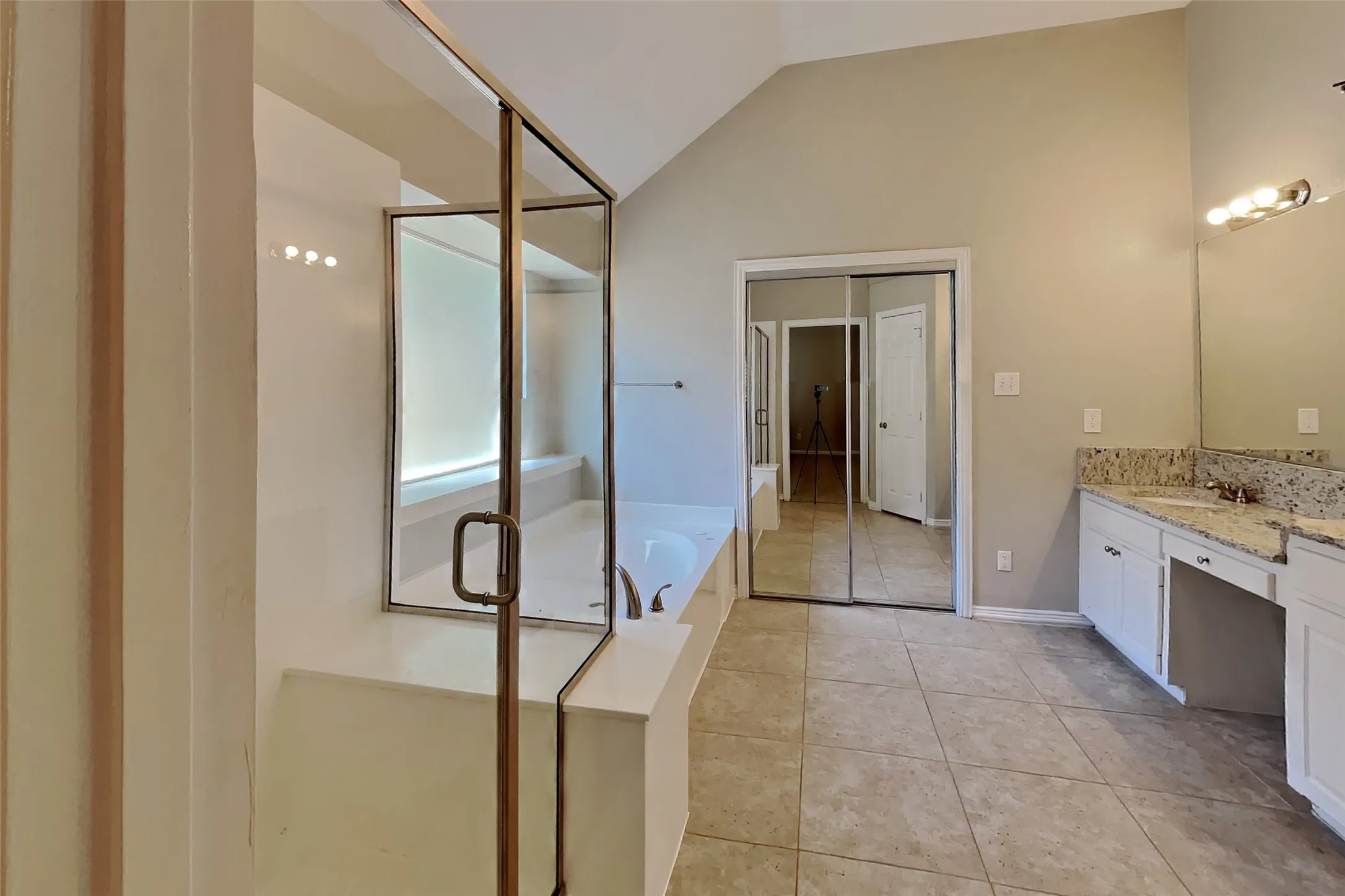 Single Family Residence For Rent in Rockwall County , 1285 Shores Boulevard, Rockwall, Texas 75087, 4 Bedroom, 3 Bathroom, 2 Garage spaces, 2,888 Sqft, built in 1997, mls#21362725, Real Estate Agent in Rockwall, Homes For Rent in Rockwall county, Homes For Rent in Rockwall, Realtor in Rockwall Texas, Real Estate Brokerage Independent Realty Texas, Luminita Cordes Realtor