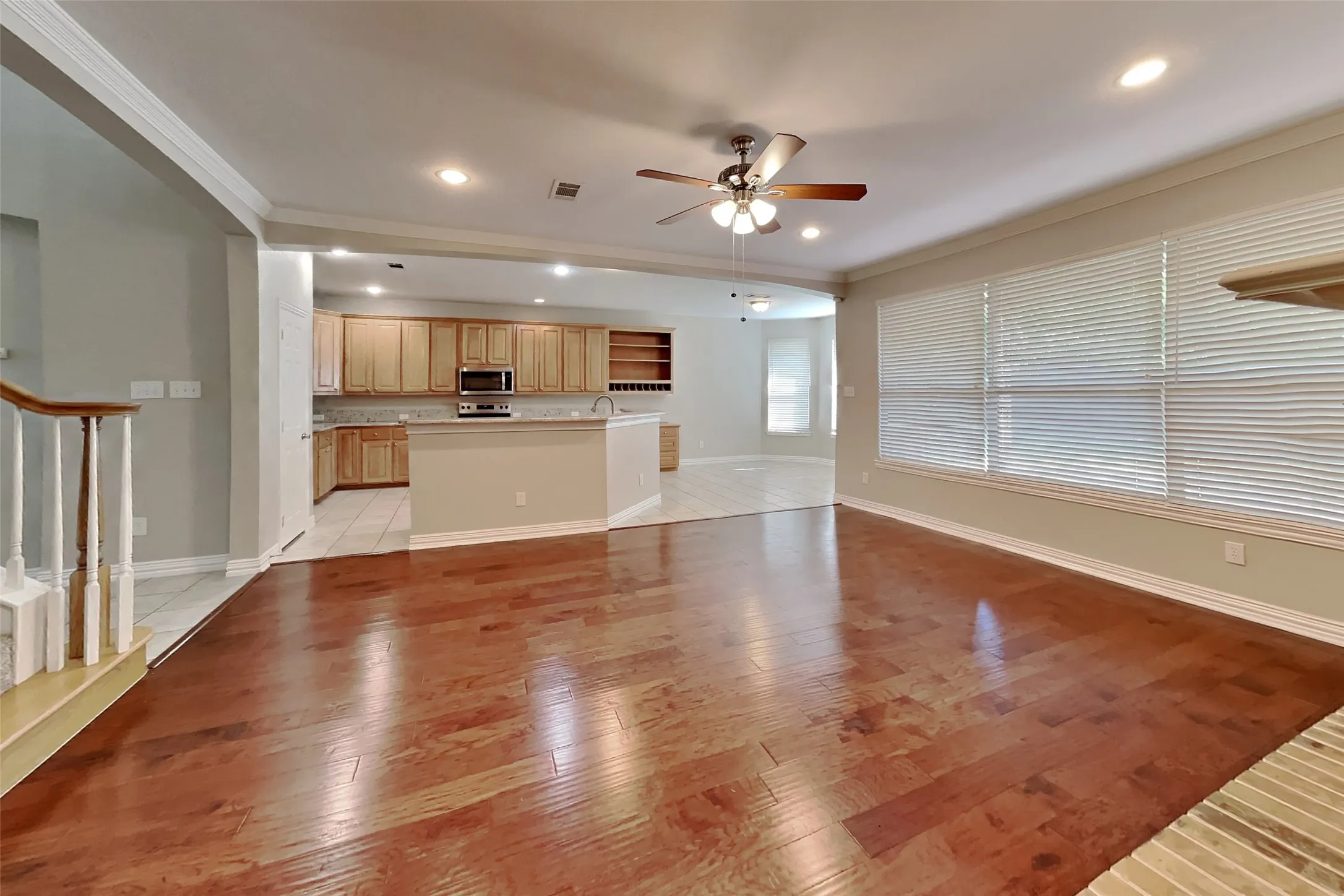 Single Family Residence For Rent in Rockwall County , 1285 Shores Boulevard, Rockwall, Texas 75087, 4 Bedroom, 3 Bathroom, 2 Garage spaces, 2,888 Sqft, built in 1997, mls#21362725, Real Estate Agent in Rockwall, Homes For Rent in Rockwall county, Homes For Rent in Rockwall, Realtor in Rockwall Texas, Real Estate Brokerage Independent Realty Texas, Luminita Cordes Realtor