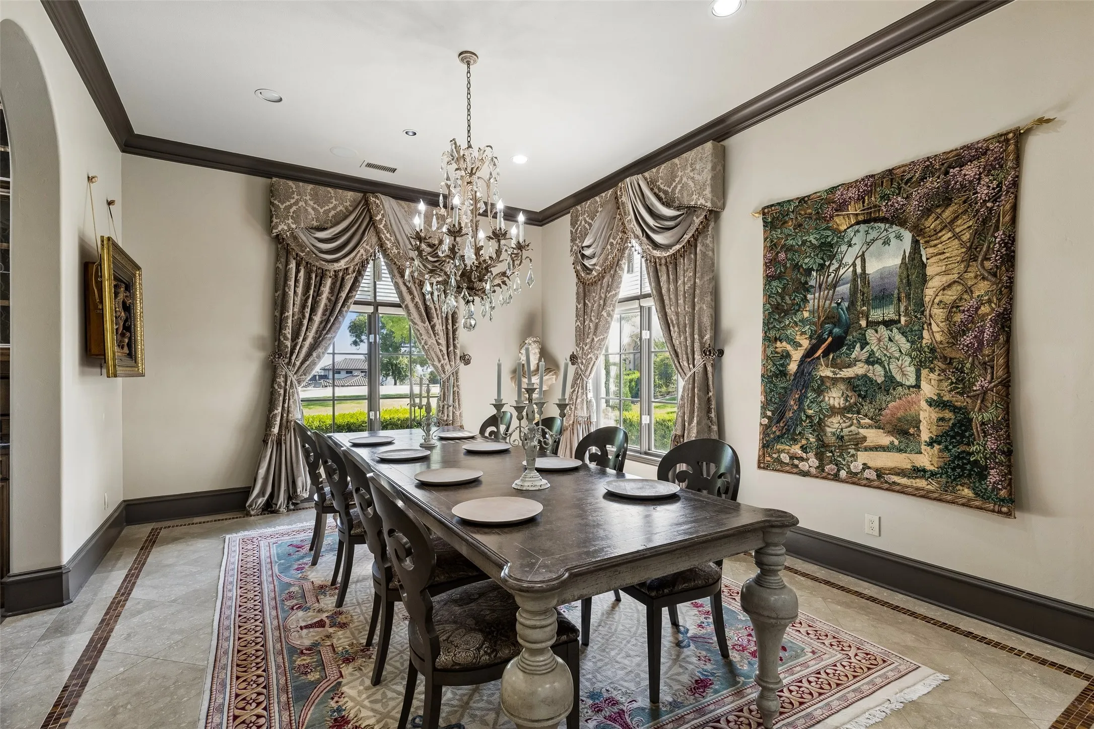Large dining area fits and elongated table