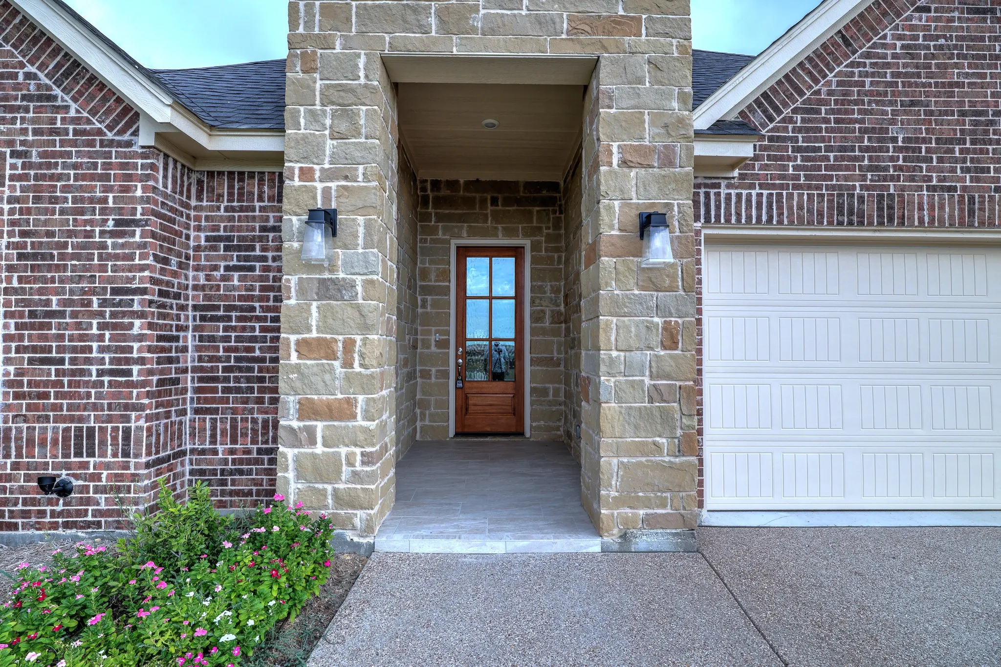 Single Family Residence For Sale in Tarrant County , 10171 blue jay Lane, Benbrook, Texas 76126, 4 Bedroom, 3 Bathroom, 2 Garage spaces, 2,367 Sqft, built in 2025, mls#21362978, Real Estate Agent in Benbrook, Homes For Sale in Tarrant county, Homes For Sale in Benbrook, Realtor in Benbrook Texas, Real Estate Brokerage Independent Realty Texas, Luminita Cordes Realtor