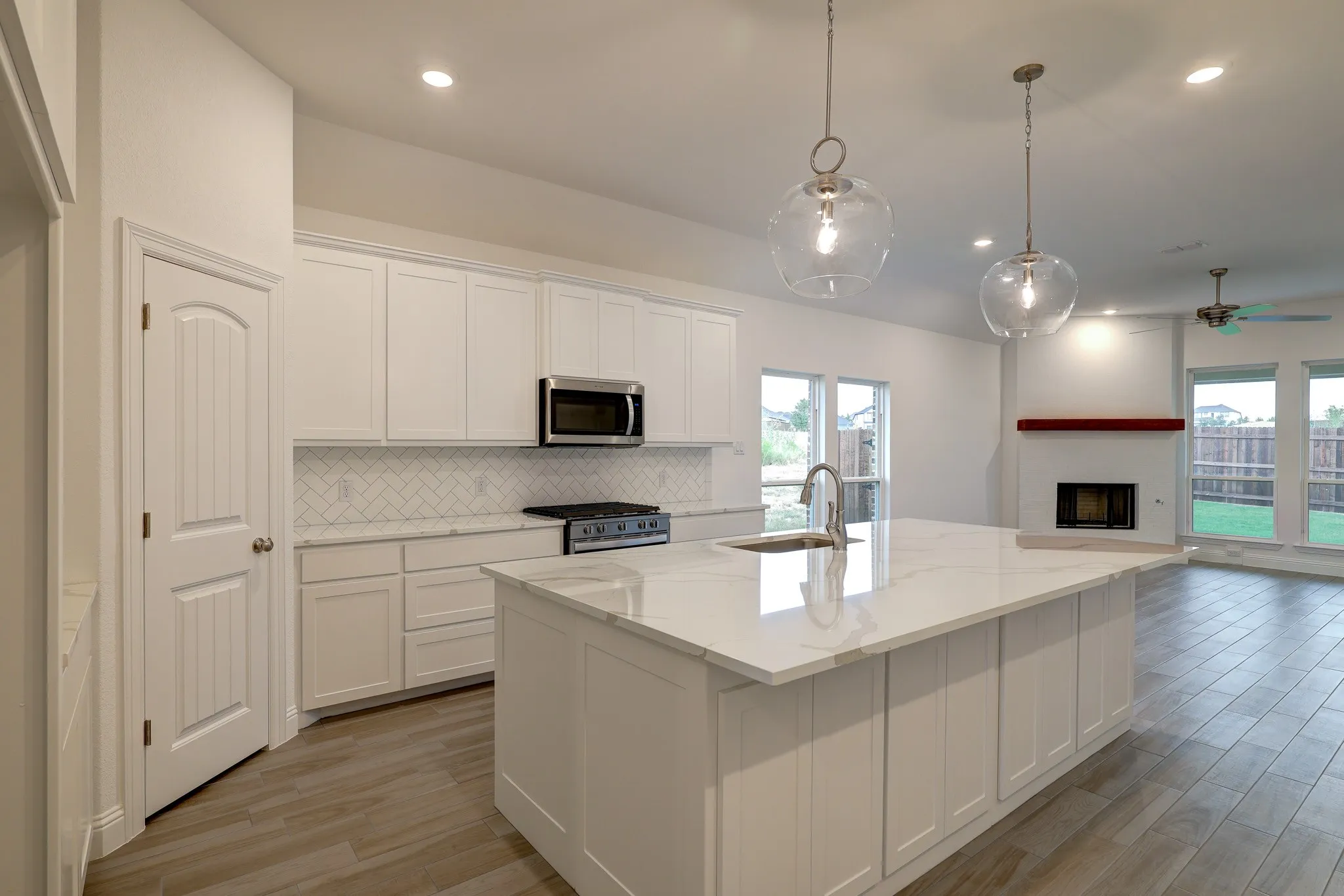 Single Family Residence For Sale in Tarrant County , 10171 blue jay Lane, Benbrook, Texas 76126, 4 Bedroom, 3 Bathroom, 2 Garage spaces, 2,367 Sqft, built in 2025, mls#21362978, Real Estate Agent in Benbrook, Homes For Sale in Tarrant county, Homes For Sale in Benbrook, Realtor in Benbrook Texas, Real Estate Brokerage Independent Realty Texas, Luminita Cordes Realtor