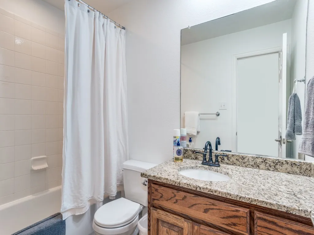 Single Family Residence For Rent in Dallas County , 7110 Waterbury Drive, Rowlett, Texas 75089, 4 Bedroom, 4 Bathroom, 2 Garage spaces, 3,814 Sqft, built in 2008, mls#21362931, Real Estate Agent in Rowlett, Homes For Rent in Dallas county, Homes For Rent in Rowlett, Realtor in Rowlett Texas, Real Estate Brokerage Independent Realty Texas, Luminita Cordes Realtor