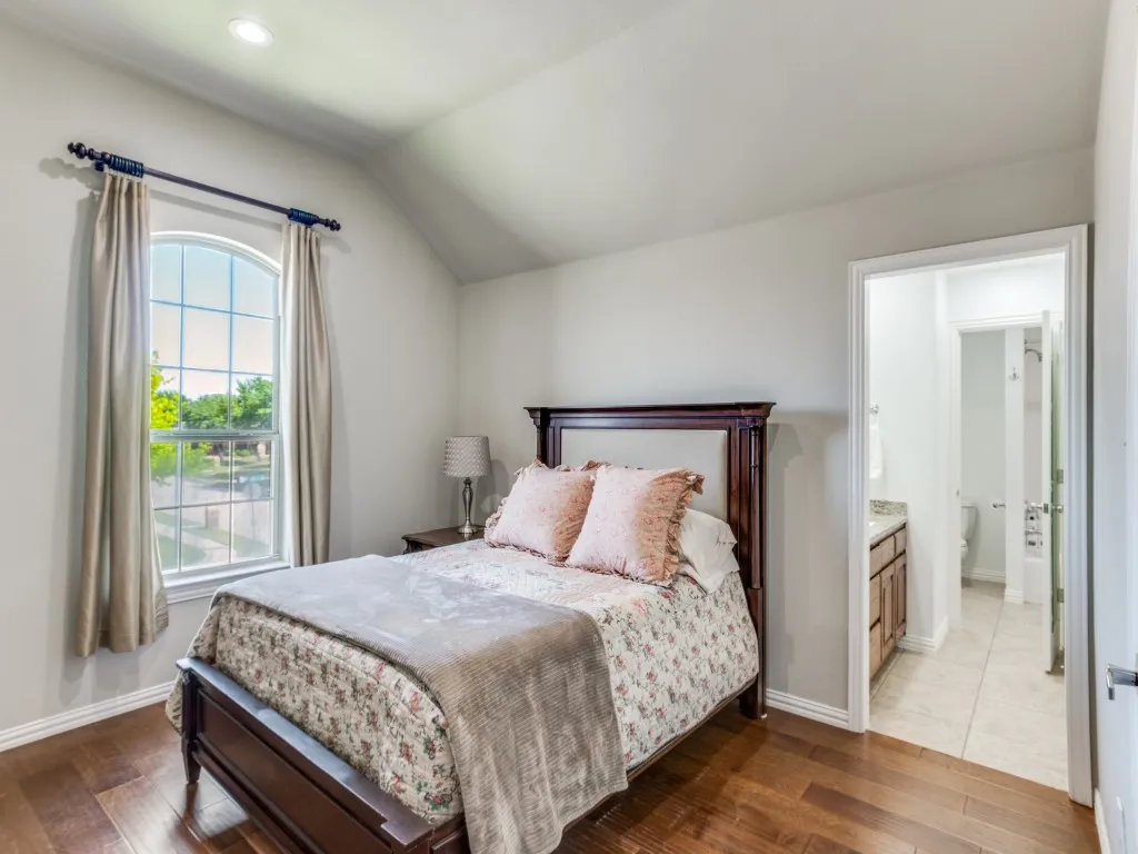 Single Family Residence For Rent in Dallas County , 7110 Waterbury Drive, Rowlett, Texas 75089, 4 Bedroom, 4 Bathroom, 2 Garage spaces, 3,814 Sqft, built in 2008, mls#21362931, Real Estate Agent in Rowlett, Homes For Rent in Dallas county, Homes For Rent in Rowlett, Realtor in Rowlett Texas, Real Estate Brokerage Independent Realty Texas, Luminita Cordes Realtor