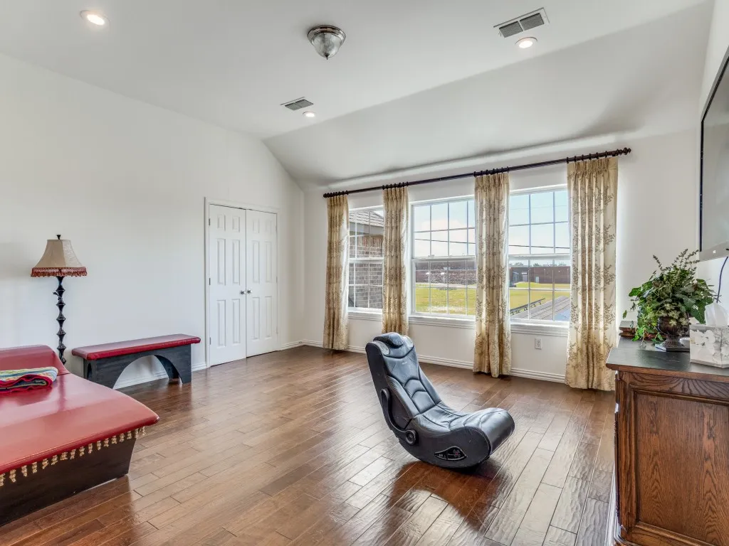 Single Family Residence For Rent in Dallas County , 7110 Waterbury Drive, Rowlett, Texas 75089, 4 Bedroom, 4 Bathroom, 2 Garage spaces, 3,814 Sqft, built in 2008, mls#21362931, Real Estate Agent in Rowlett, Homes For Rent in Dallas county, Homes For Rent in Rowlett, Realtor in Rowlett Texas, Real Estate Brokerage Independent Realty Texas, Luminita Cordes Realtor