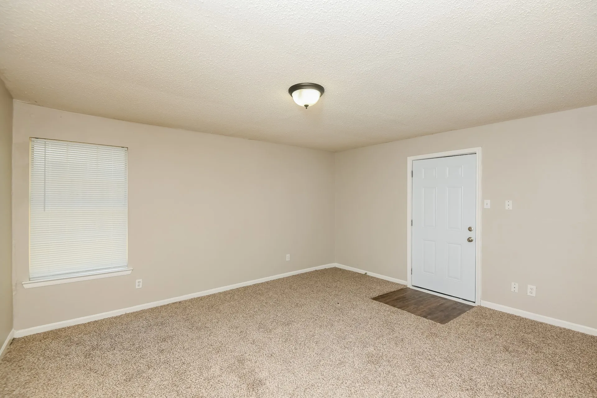 Single Family Residence For Rent in Tarrant County , 841 Hackamore Street, White Settlement, Texas 76108, 3 Bedroom, 2 Bathroom, Garage spaces, 1,442 Sqft, built in 1958, mls#21362715, Real Estate Agent in White Settlement, Homes For Rent in Tarrant county, Homes For Rent in White Settlement, Realtor in White Settlement Texas, Real Estate Brokerage Independent Realty Texas, Luminita Cordes Realtor
