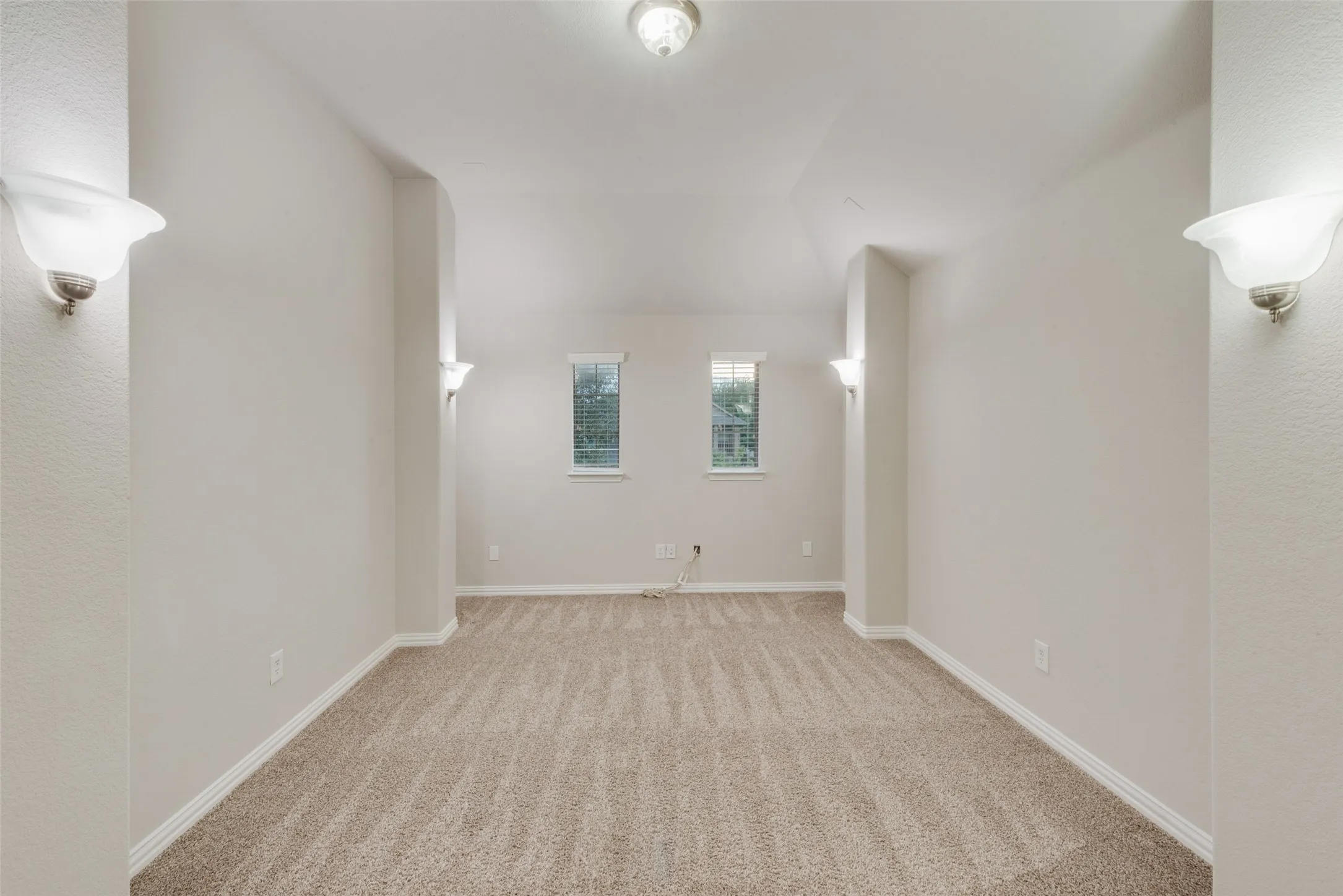 Single Family Residence For Sale in Johnson County , 917 Tara Drive, Burleson, Texas 76028, 4 Bedroom, 3 Bathroom, 2 Garage spaces, 2,876 Sqft, built in 2009, mls#21362757, Real Estate Agent in Burleson, Homes For Sale in Johnson county, Homes For Sale in Burleson, Realtor in Burleson Texas, Real Estate Brokerage Independent Realty Texas, Luminita Cordes Realtor