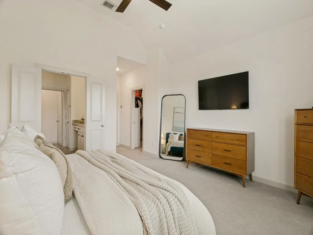 Townhouse For Sale in Tarrant County , 237 Mcconathy Way, Flower Mound, Texas 75028, 3 Bedroom, 3 Bathroom, 2 Garage spaces, 2,143 Sqft, built in 2022, mls#21361120, Real Estate Agent in Flower Mound, Homes For Sale in Tarrant county, Homes For Sale in Flower Mound, Realtor in Flower Mound Texas, Real Estate Brokerage Independent Realty Texas, Luminita Cordes Realtor