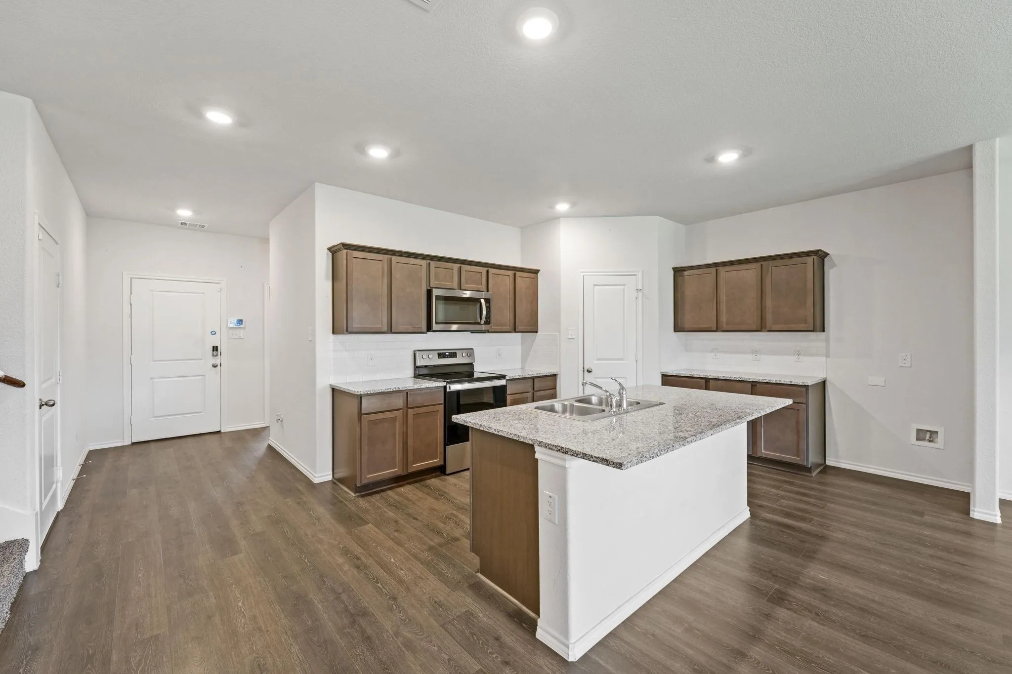 Single Family Residence For Rent in Denton County , 728 Fueller Drive, Aubrey, Texas 76227, 4 Bedroom, 3 Bathroom, 2 Garage spaces, 2,518 Sqft, built in 2021, mls#21362961, Real Estate Agent in Aubrey, Homes For Rent in Denton county, Homes For Rent in Aubrey, Realtor in Aubrey Texas, Real Estate Brokerage Independent Realty Texas, Luminita Cordes Realtor