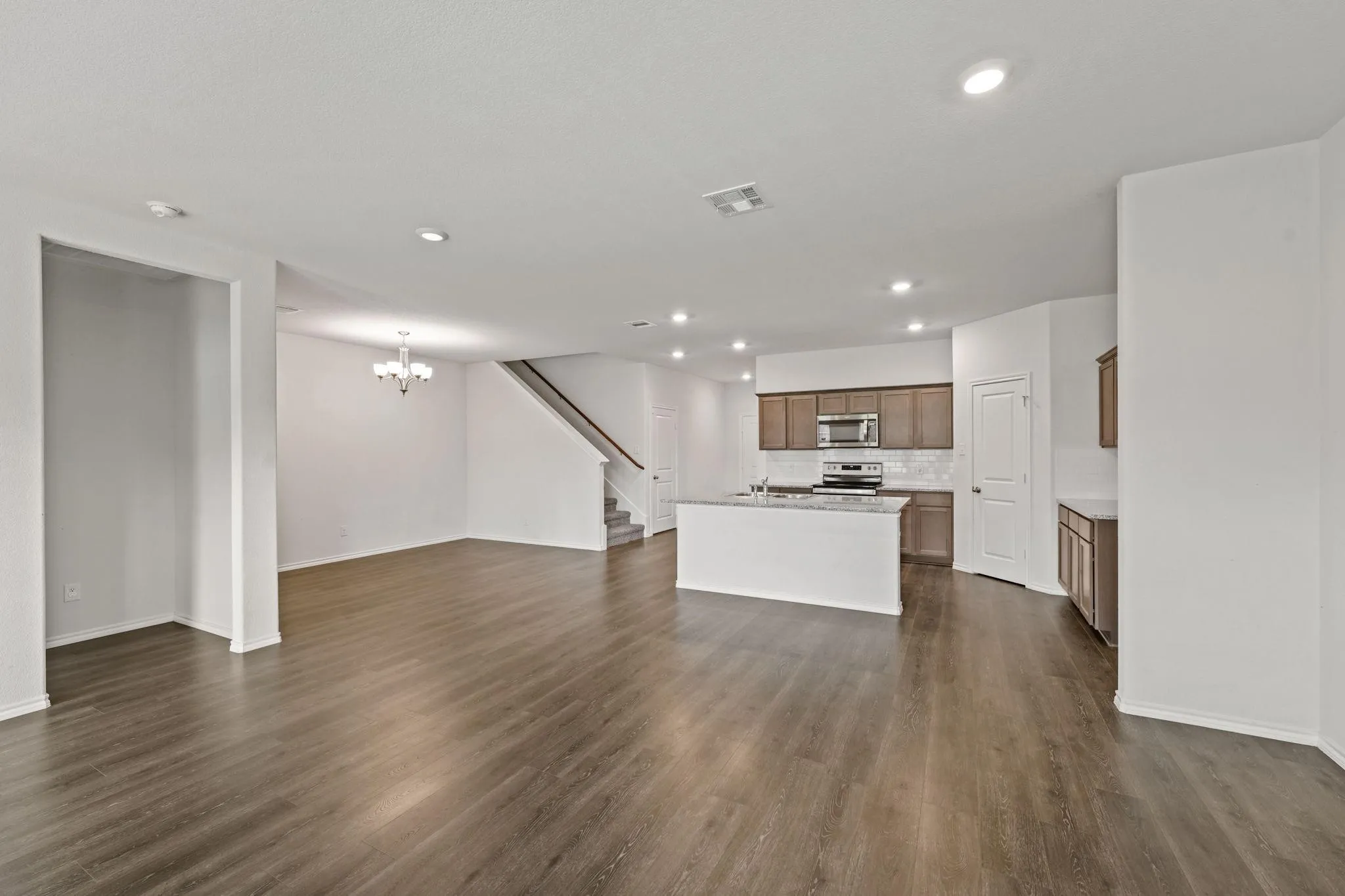 Single Family Residence For Rent in Denton County , 728 Fueller Drive, Aubrey, Texas 76227, 4 Bedroom, 3 Bathroom, 2 Garage spaces, 2,518 Sqft, built in 2021, mls#21362961, Real Estate Agent in Aubrey, Homes For Rent in Denton county, Homes For Rent in Aubrey, Realtor in Aubrey Texas, Real Estate Brokerage Independent Realty Texas, Luminita Cordes Realtor