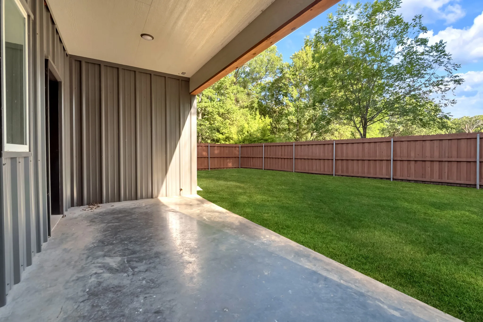 Single Family Residence For Sale in Wood County , 239 County Road, Alba, Texas 75410, 2 Bedroom, 2 Bathroom, 3 Garage spaces, 1,711 Sqft, built in 2022, mls#21362904, Real Estate Agent in Alba, Homes For Sale in Wood county, Homes For Sale in Alba, Realtor in Alba Texas, Real Estate Brokerage Independent Realty Texas, Luminita Cordes Realtor