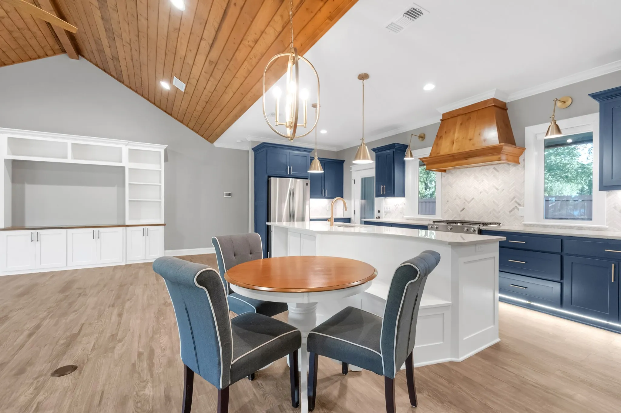 Single Family Residence For Sale in Wood County , 239 County Road, Alba, Texas 75410, 2 Bedroom, 2 Bathroom, 3 Garage spaces, 1,711 Sqft, built in 2022, mls#21362904, Real Estate Agent in Alba, Homes For Sale in Wood county, Homes For Sale in Alba, Realtor in Alba Texas, Real Estate Brokerage Independent Realty Texas, Luminita Cordes Realtor
