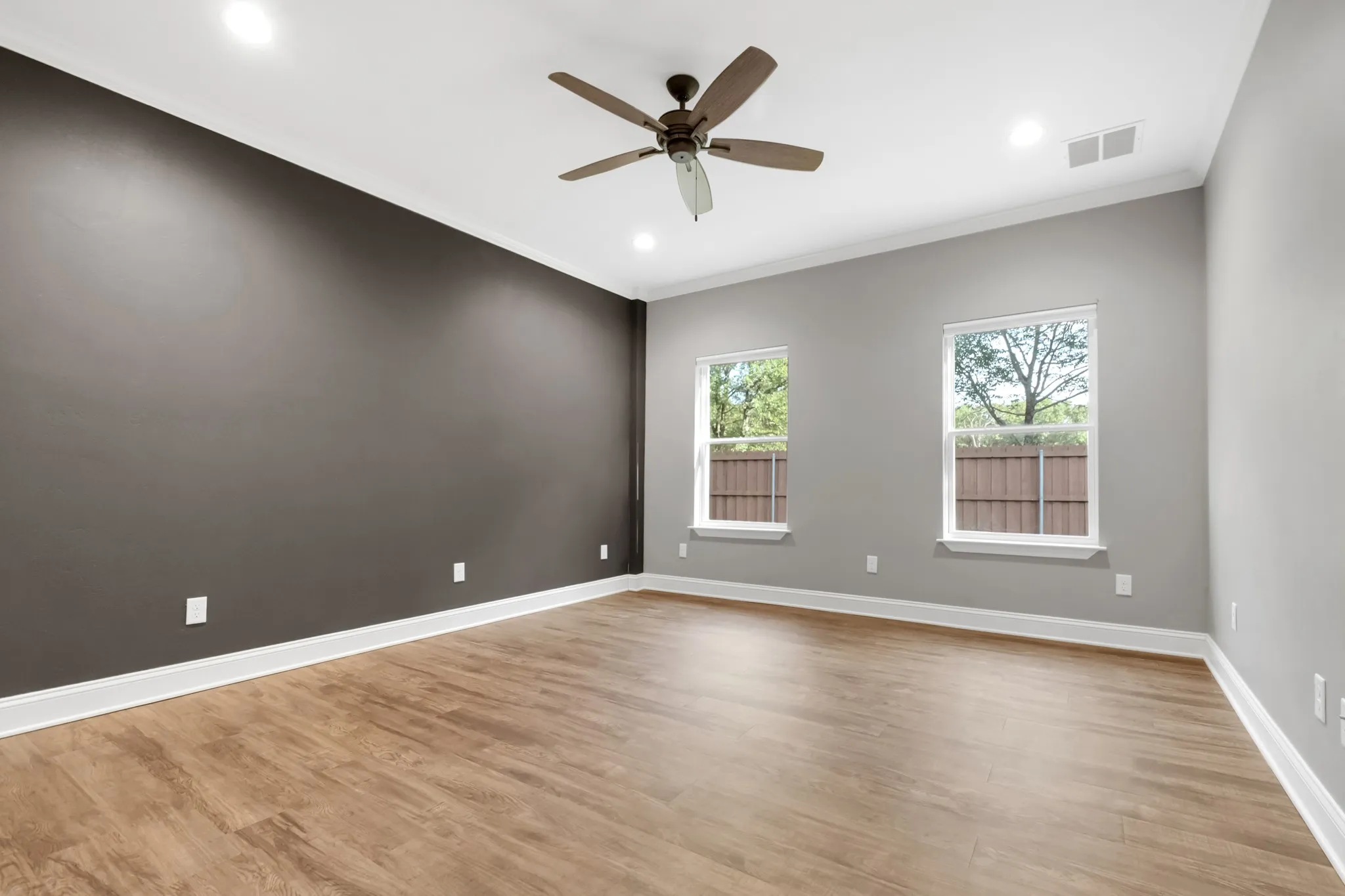 Single Family Residence For Sale in Wood County , 239 County Road, Alba, Texas 75410, 2 Bedroom, 2 Bathroom, 3 Garage spaces, 1,711 Sqft, built in 2022, mls#21362904, Real Estate Agent in Alba, Homes For Sale in Wood county, Homes For Sale in Alba, Realtor in Alba Texas, Real Estate Brokerage Independent Realty Texas, Luminita Cordes Realtor