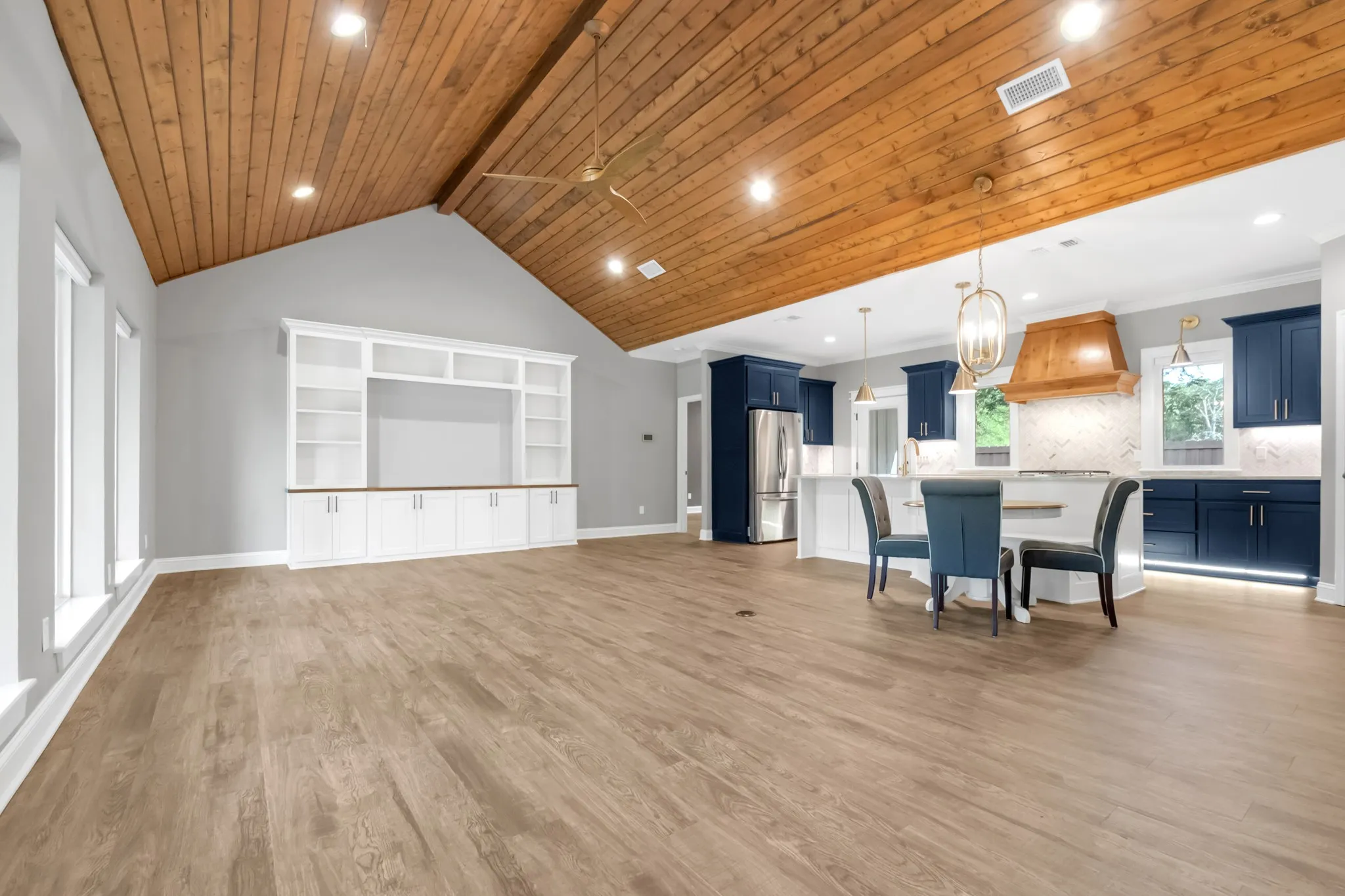 Single Family Residence For Sale in Wood County , 239 County Road, Alba, Texas 75410, 2 Bedroom, 2 Bathroom, 3 Garage spaces, 1,711 Sqft, built in 2022, mls#21362904, Real Estate Agent in Alba, Homes For Sale in Wood county, Homes For Sale in Alba, Realtor in Alba Texas, Real Estate Brokerage Independent Realty Texas, Luminita Cordes Realtor