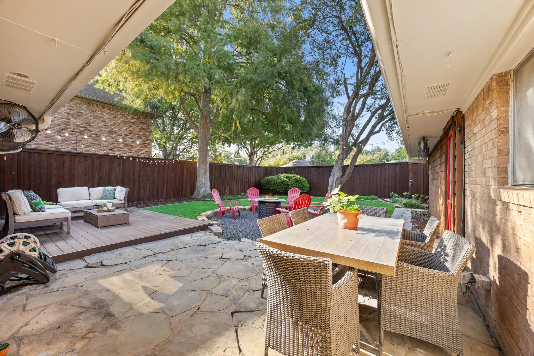 Single Family Residence For Sale in Dallas County , 7406 La Manga Drive, Dallas, Texas 75248, 4 Bedroom, 3 Bathroom, 2 Garage spaces, 2,210 Sqft, built in 1972, mls#21361839, Real Estate Agent in Dallas, Homes For Sale in Dallas county, Homes For Sale in Dallas, Realtor in Dallas Texas, Real Estate Brokerage Independent Realty Texas, Luminita Cordes Realtor
