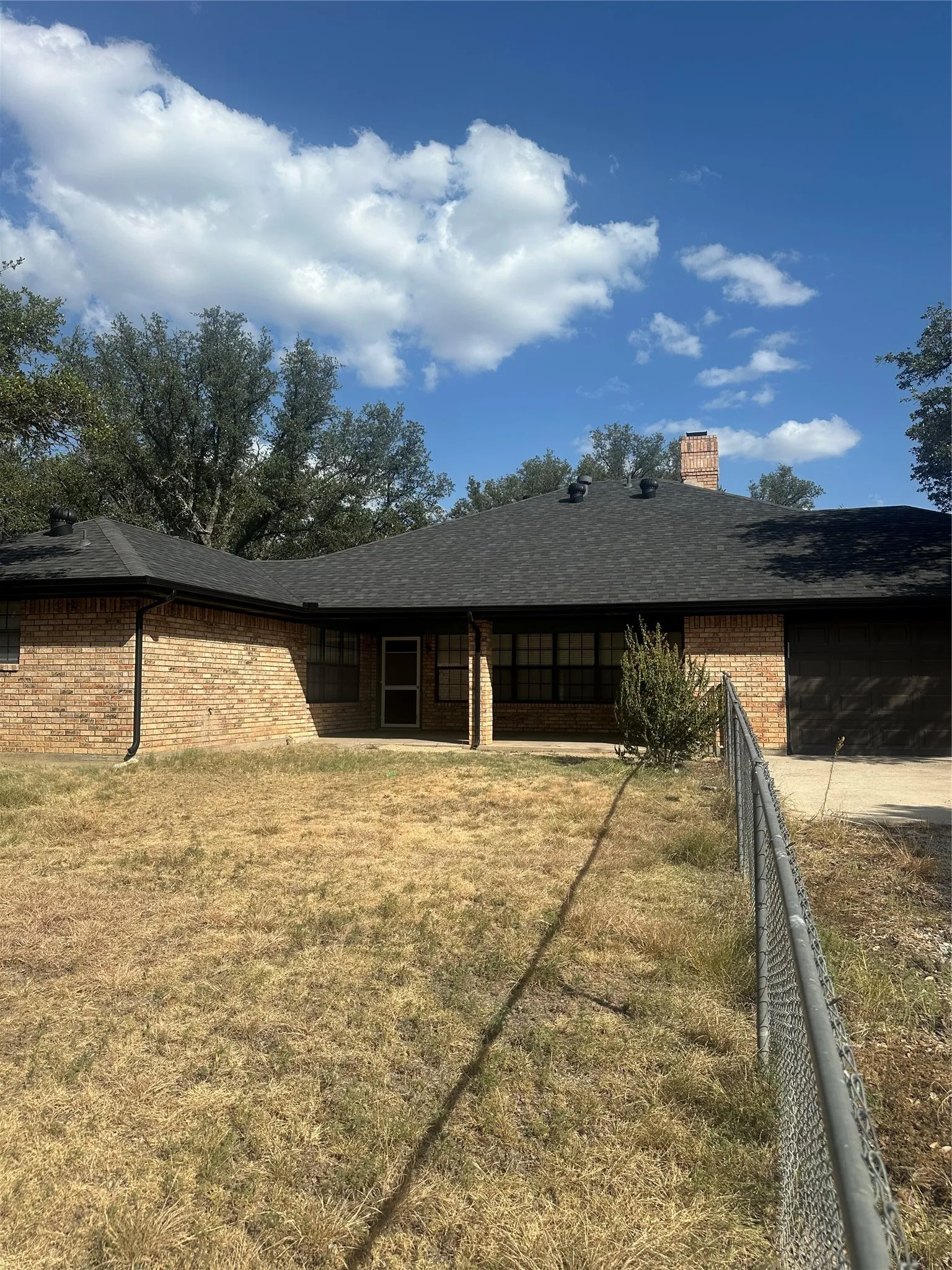 Single Family Residence For Sale in Brown County , 5251 FM 2126, Brownwood, Texas 76801, 3 Bedroom, 2 Bathroom, 2 Garage spaces, 2,060 Sqft, built in 1992, mls#21356310, Real Estate Agent in Brownwood, Homes For Sale in Brown county, Homes For Sale in Brownwood, Realtor in Brownwood Texas, Real Estate Brokerage Independent Realty Texas, Luminita Cordes Realtor