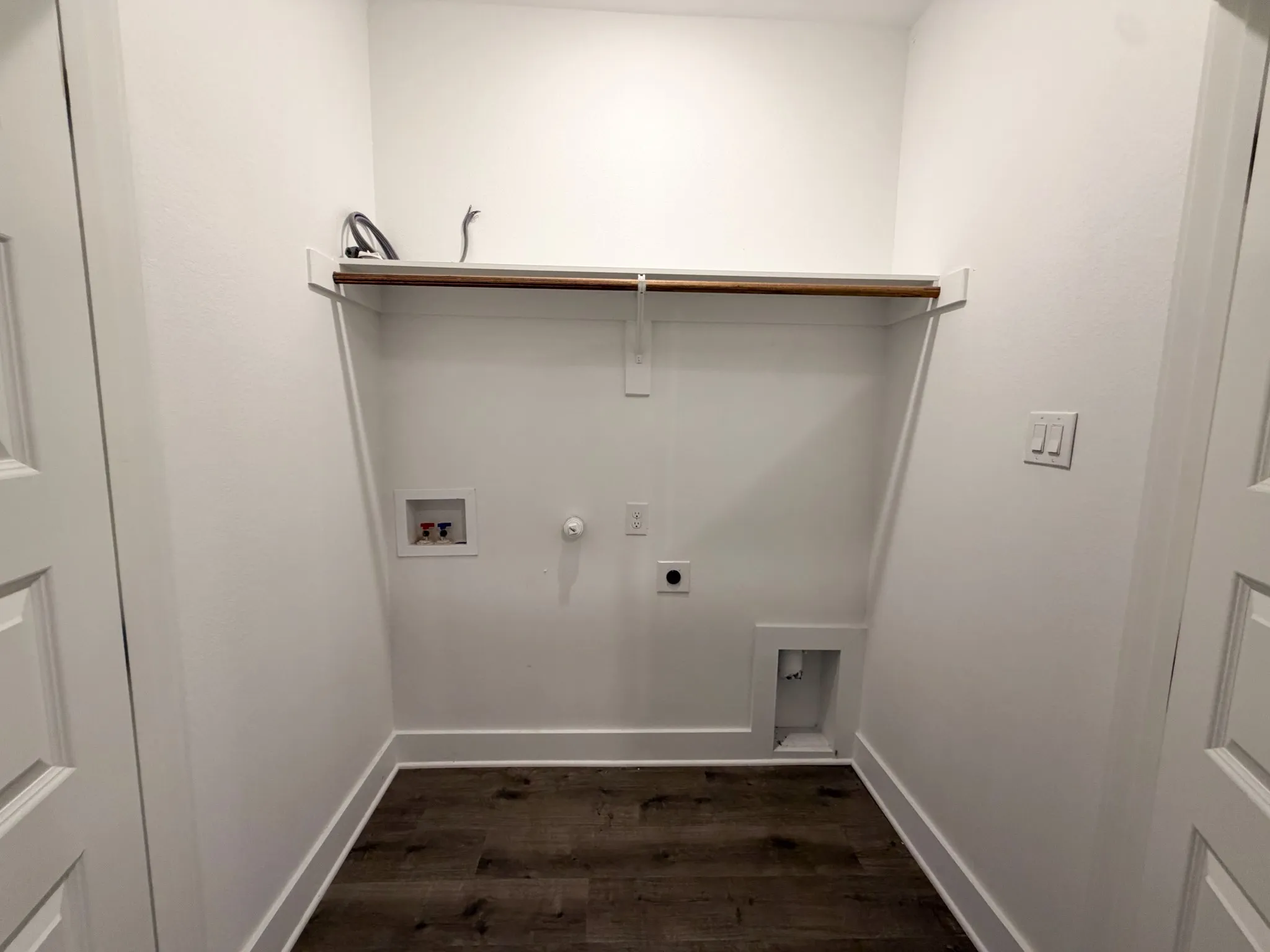 Townhouse For Rent in Johnson County , 920 Cooksey Court B, Grandview, Texas 76050, 3 Bedroom, 3 Bathroom, 2 Garage spaces, 1,584 Sqft, built in 2024, mls#21362849, Real Estate Agent in Grandview, Homes For Rent in Johnson county, Homes For Rent in Grandview, Realtor in Grandview Texas, Real Estate Brokerage Independent Realty Texas, Luminita Cordes Realtor