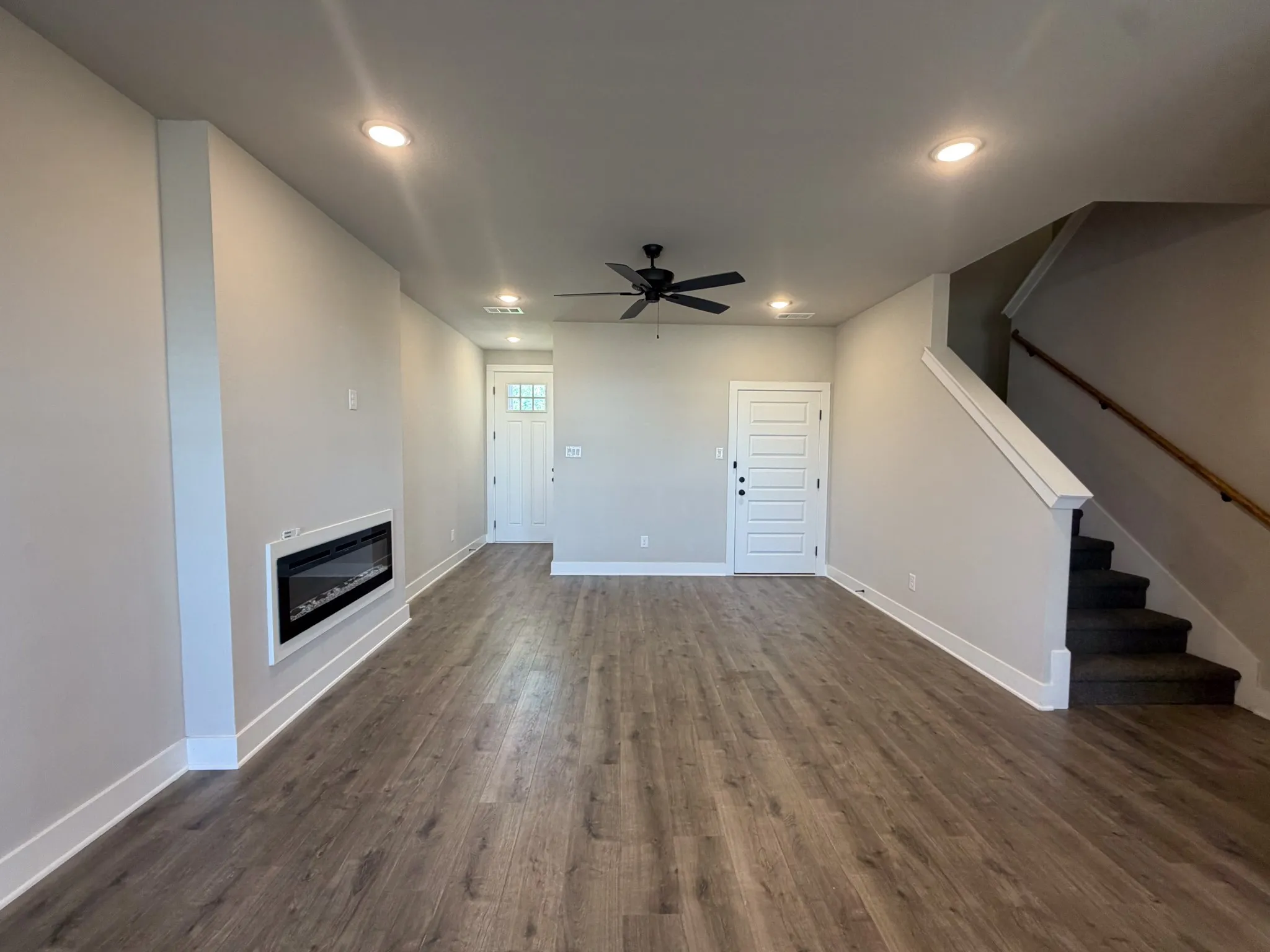 Townhouse For Rent in Johnson County , 920 Cooksey Court B, Grandview, Texas 76050, 3 Bedroom, 3 Bathroom, 2 Garage spaces, 1,584 Sqft, built in 2024, mls#21362849, Real Estate Agent in Grandview, Homes For Rent in Johnson county, Homes For Rent in Grandview, Realtor in Grandview Texas, Real Estate Brokerage Independent Realty Texas, Luminita Cordes Realtor