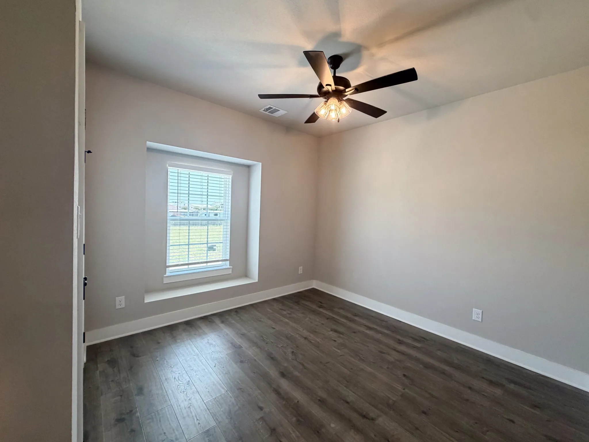 Townhouse For Rent in Johnson County , 920 Cooksey Court B, Grandview, Texas 76050, 3 Bedroom, 3 Bathroom, 2 Garage spaces, 1,584 Sqft, built in 2024, mls#21362849, Real Estate Agent in Grandview, Homes For Rent in Johnson county, Homes For Rent in Grandview, Realtor in Grandview Texas, Real Estate Brokerage Independent Realty Texas, Luminita Cordes Realtor