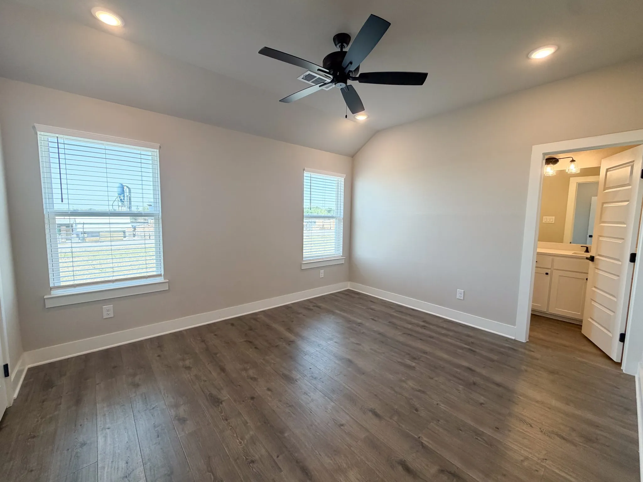 Townhouse For Rent in Johnson County , 920 Cooksey Court B, Grandview, Texas 76050, 3 Bedroom, 3 Bathroom, 2 Garage spaces, 1,584 Sqft, built in 2024, mls#21362849, Real Estate Agent in Grandview, Homes For Rent in Johnson county, Homes For Rent in Grandview, Realtor in Grandview Texas, Real Estate Brokerage Independent Realty Texas, Luminita Cordes Realtor