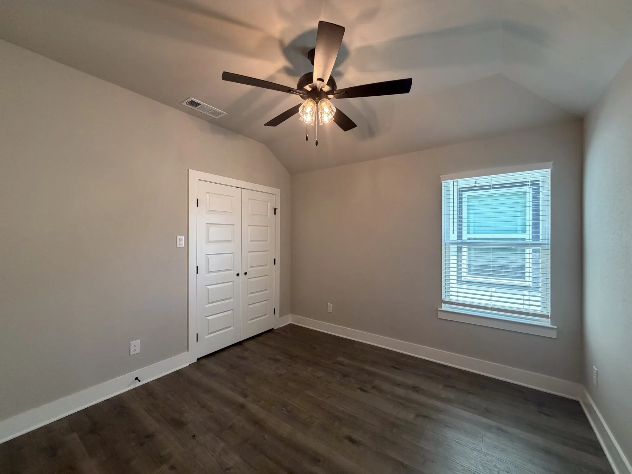 Townhouse For Rent in Johnson County , 920 Cooksey Court B, Grandview, Texas 76050, 3 Bedroom, 3 Bathroom, 2 Garage spaces, 1,584 Sqft, built in 2024, mls#21362849, Real Estate Agent in Grandview, Homes For Rent in Johnson county, Homes For Rent in Grandview, Realtor in Grandview Texas, Real Estate Brokerage Independent Realty Texas, Luminita Cordes Realtor