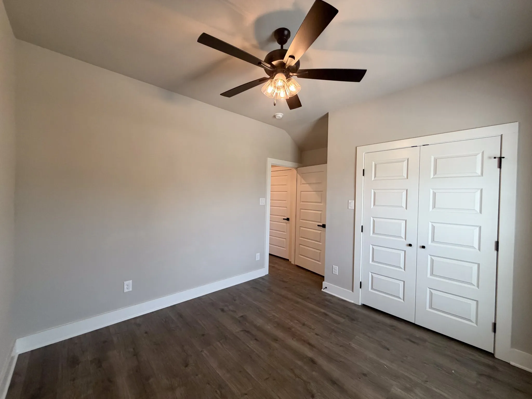 Townhouse For Rent in Johnson County , 920 Cooksey Court B, Grandview, Texas 76050, 3 Bedroom, 3 Bathroom, 2 Garage spaces, 1,584 Sqft, built in 2024, mls#21362849, Real Estate Agent in Grandview, Homes For Rent in Johnson county, Homes For Rent in Grandview, Realtor in Grandview Texas, Real Estate Brokerage Independent Realty Texas, Luminita Cordes Realtor