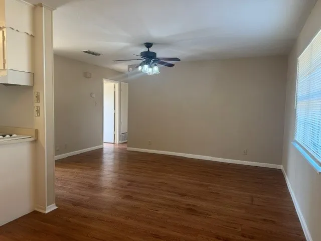 Single Family Residence For Rent in Kaufman County , 111 Freeman Street, Terrell, Texas 75160, 4 Bedroom, 2 Bathroom, Garage spaces, 1,052 Sqft, built in 1971, mls#21362793, Real Estate Agent in Terrell, Homes For Rent in Kaufman county, Homes For Rent in Terrell, Realtor in Terrell Texas, Real Estate Brokerage Independent Realty Texas, Luminita Cordes Realtor