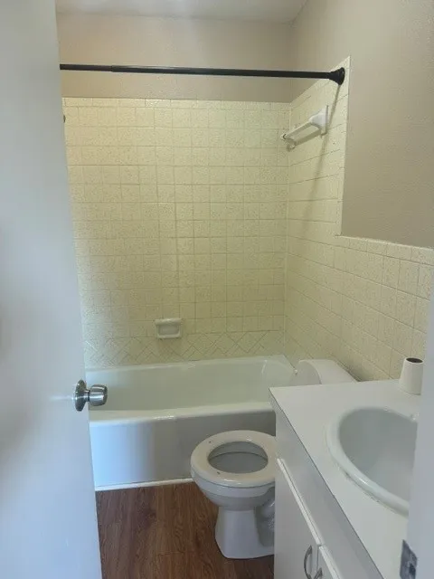 Single Family Residence For Rent in Kaufman County , 111 Freeman Street, Terrell, Texas 75160, 4 Bedroom, 2 Bathroom, Garage spaces, 1,052 Sqft, built in 1971, mls#21362793, Real Estate Agent in Terrell, Homes For Rent in Kaufman county, Homes For Rent in Terrell, Realtor in Terrell Texas, Real Estate Brokerage Independent Realty Texas, Luminita Cordes Realtor