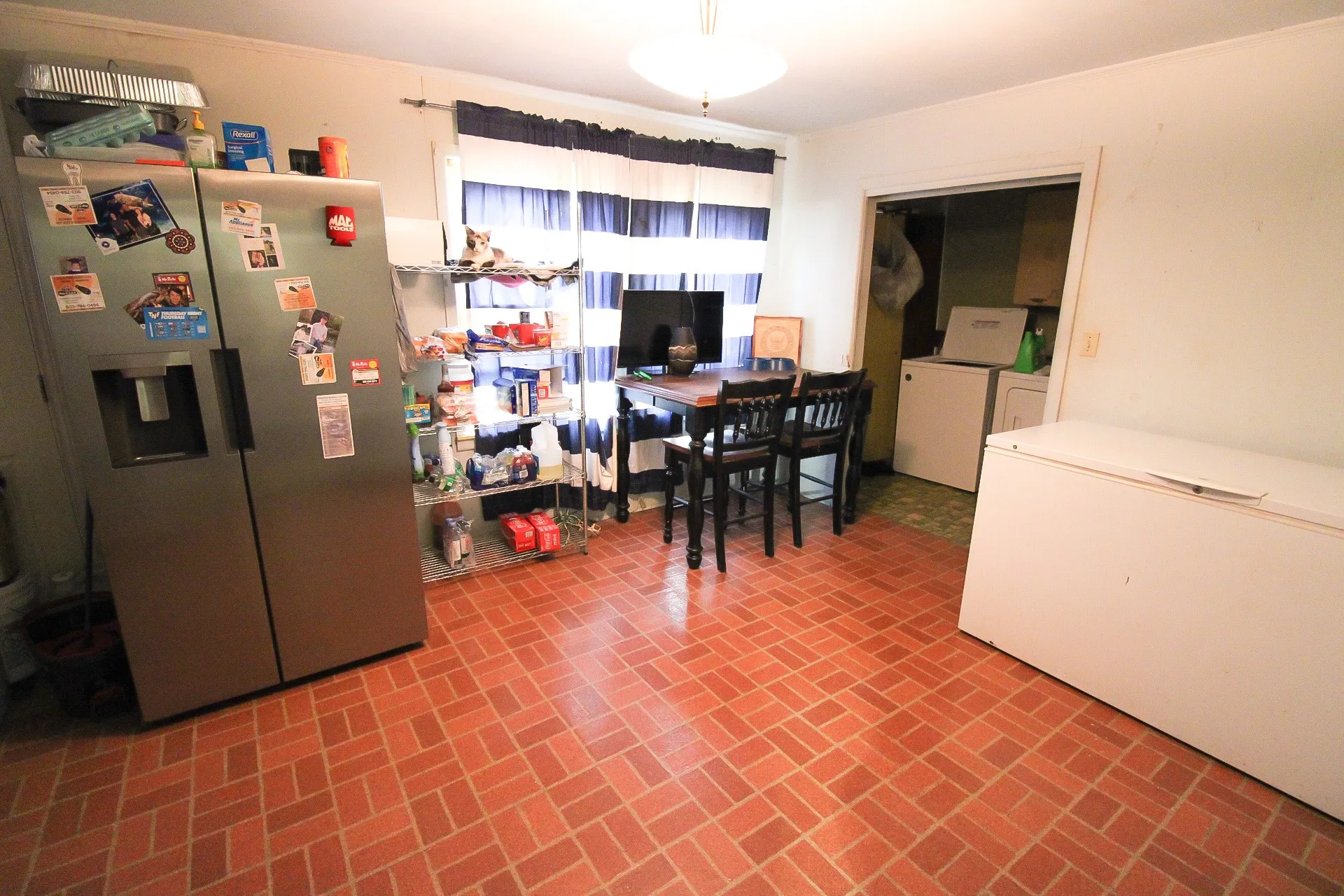 Single Family Residence For Sale in Bowie County , 204 Roosevelt, Hooks, Texas 75561, 3 Bedroom, 1 Bathroom, Garage spaces, 1,428 Sqft, built in 1970, mls#21361680, Real Estate Agent in Hooks, Homes For Sale in Bowie county, Homes For Sale in Hooks, Realtor in Hooks Texas, Real Estate Brokerage Independent Realty Texas, Luminita Cordes Realtor