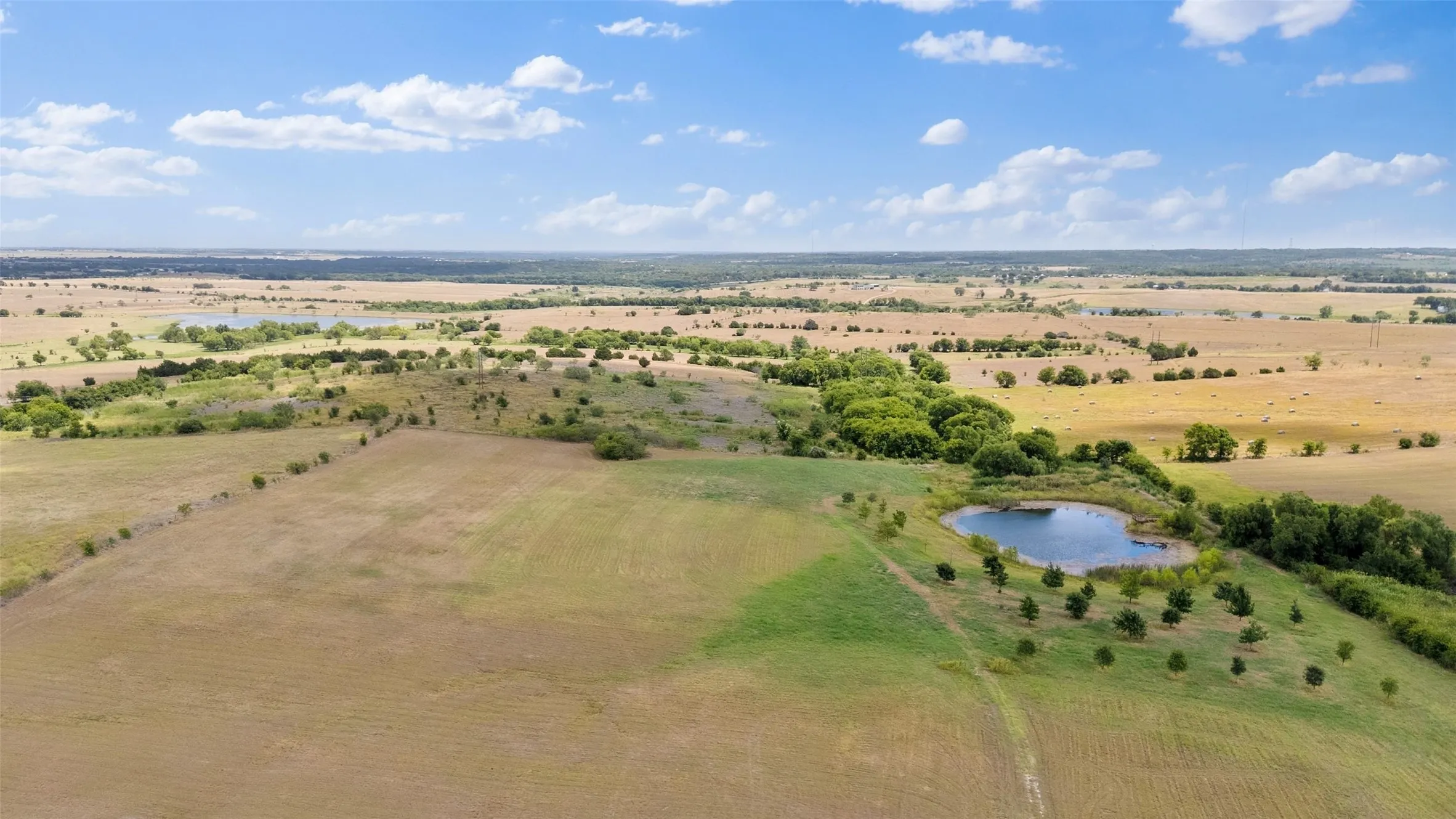 Farm For Sale in Mc Lennan County , 894 Blue Cut Road N, Mc Gregor, Texas 76657, 5 Bedroom, 5 Bathroom, 3 Garage spaces, 4,389 Sqft, built in 2005, Price $2,850,000, mls#21362712, Real Estate Agent in Mc Gregor, Homes For Sale in Mc Lennan county, Homes For Sale in Mc Gregor, Realtor in Mc Gregor Texas, Real Estate Brokerage Independent Realty Texas, Luminita Cordes Realtor