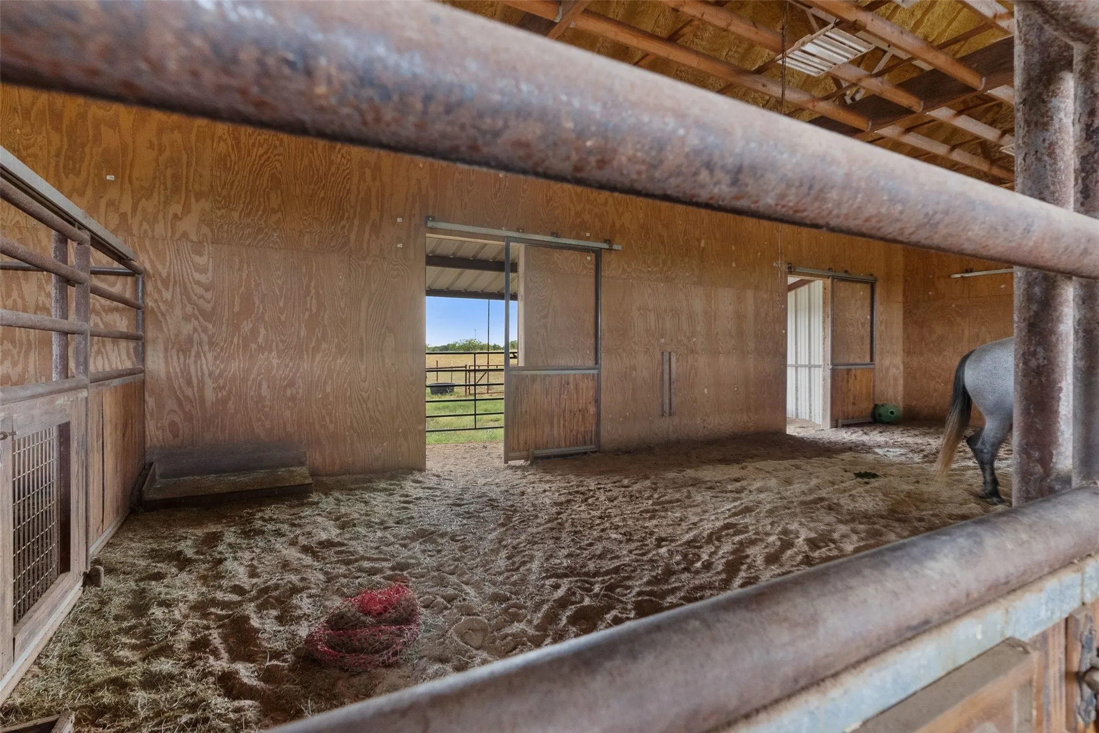 Farm For Sale in Mc Lennan County , 894 Blue Cut Road N, Mc Gregor, Texas 76657, 5 Bedroom, 5 Bathroom, 3 Garage spaces, 4,389 Sqft, built in 2005, Price $2,850,000, mls#21362712, Real Estate Agent in Mc Gregor, Homes For Sale in Mc Lennan county, Homes For Sale in Mc Gregor, Realtor in Mc Gregor Texas, Real Estate Brokerage Independent Realty Texas, Luminita Cordes Realtor