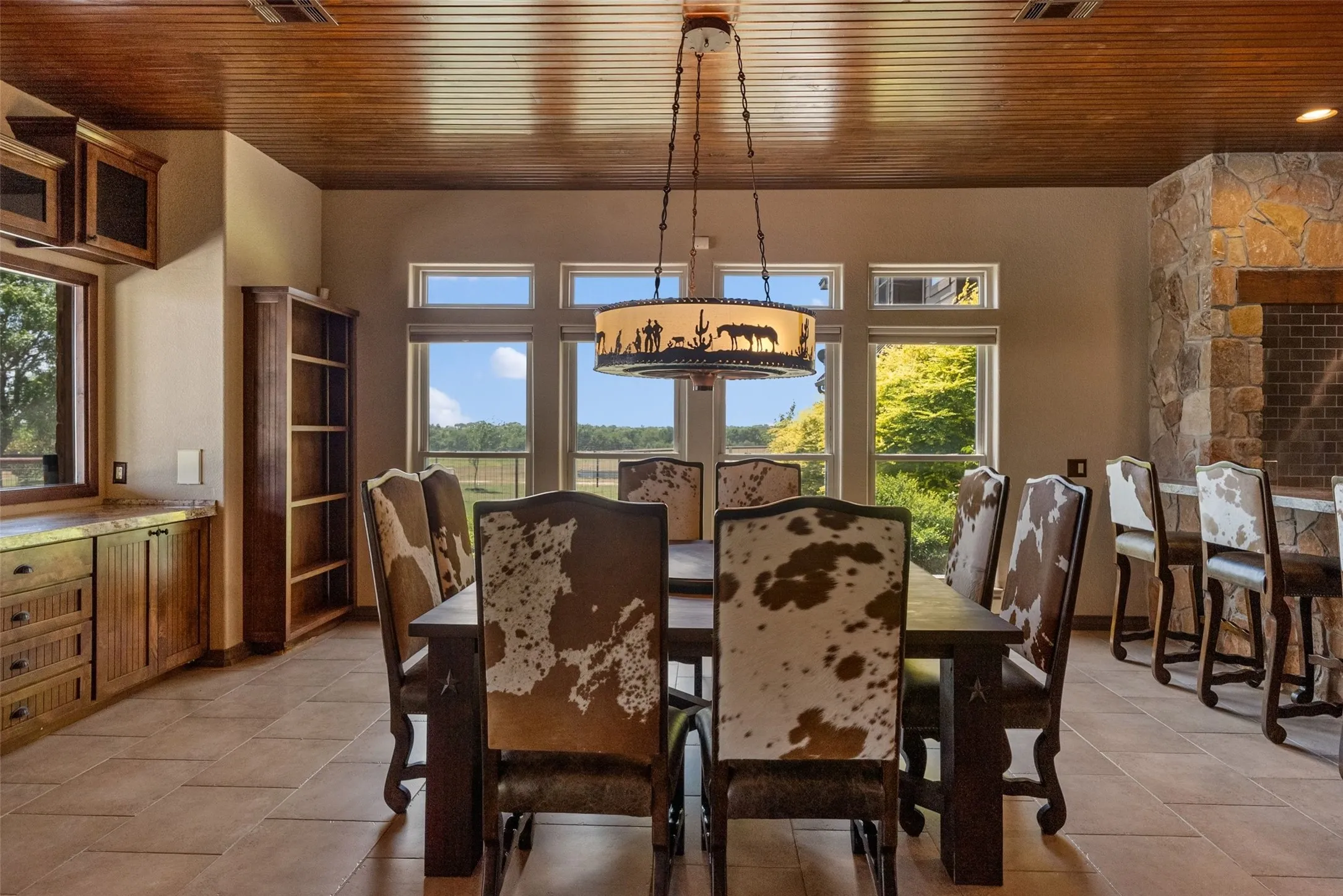 Farm For Sale in Mc Lennan County , 894 Blue Cut Road N, Mc Gregor, Texas 76657, 5 Bedroom, 5 Bathroom, 3 Garage spaces, 4,389 Sqft, built in 2005, Price $2,850,000, mls#21362712, Real Estate Agent in Mc Gregor, Homes For Sale in Mc Lennan county, Homes For Sale in Mc Gregor, Realtor in Mc Gregor Texas, Real Estate Brokerage Independent Realty Texas, Luminita Cordes Realtor