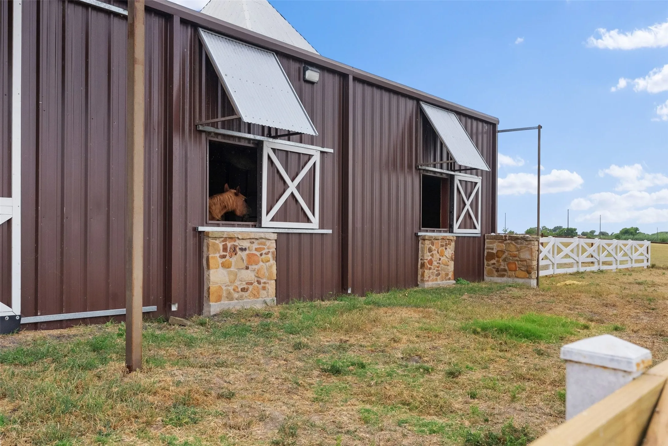 Farm For Sale in Mc Lennan County , 894 Blue Cut Road N, Mc Gregor, Texas 76657, 5 Bedroom, 5 Bathroom, 3 Garage spaces, 4,389 Sqft, built in 2005, Price $2,850,000, mls#21362712, Real Estate Agent in Mc Gregor, Homes For Sale in Mc Lennan county, Homes For Sale in Mc Gregor, Realtor in Mc Gregor Texas, Real Estate Brokerage Independent Realty Texas, Luminita Cordes Realtor