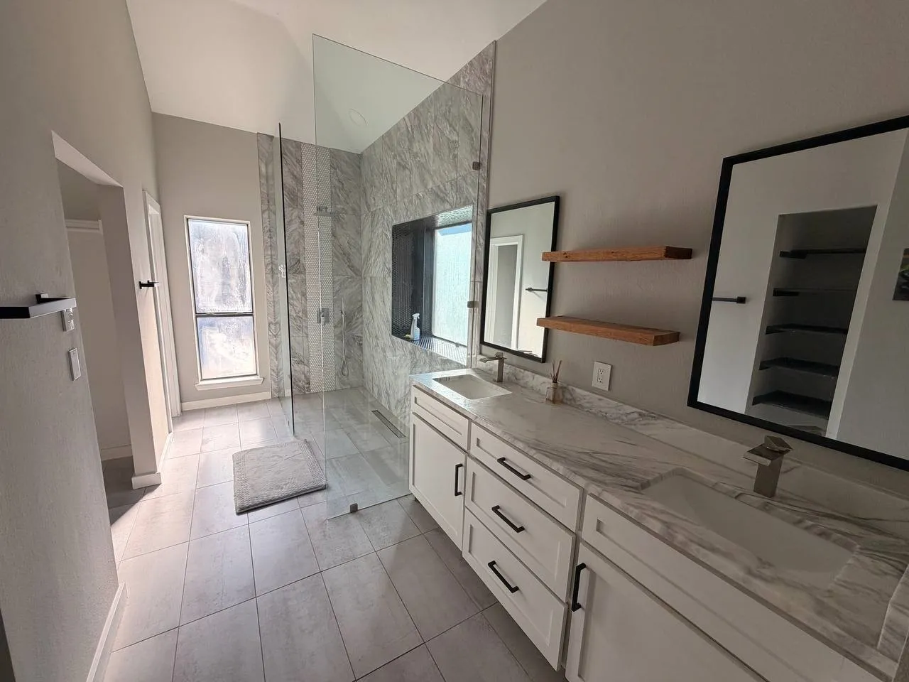 Single Family Residence For Rent in Collin County , 901 Ridgemont Drive, Allen, Texas 75002, 4 Bedroom, 3 Bathroom, 2 Garage spaces, 2,577 Sqft, built in 1989, mls#21362736, Real Estate Agent in Allen, Homes For Rent in Collin county, Homes For Rent in Allen, Realtor in Allen Texas, Real Estate Brokerage Independent Realty Texas, Luminita Cordes Realtor