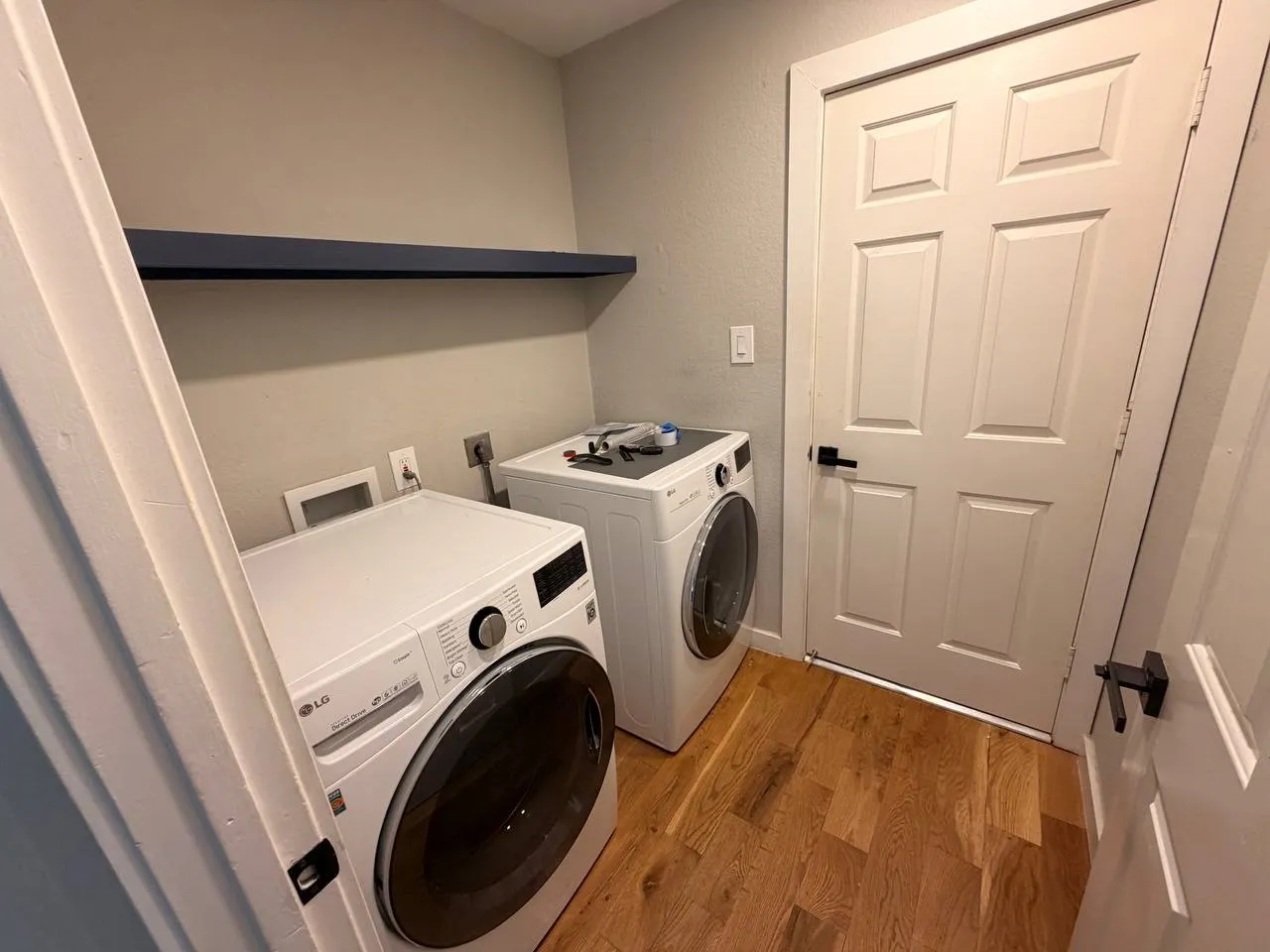 Single Family Residence For Rent in Collin County , 901 Ridgemont Drive, Allen, Texas 75002, 4 Bedroom, 3 Bathroom, 2 Garage spaces, 2,577 Sqft, built in 1989, mls#21362736, Real Estate Agent in Allen, Homes For Rent in Collin county, Homes For Rent in Allen, Realtor in Allen Texas, Real Estate Brokerage Independent Realty Texas, Luminita Cordes Realtor