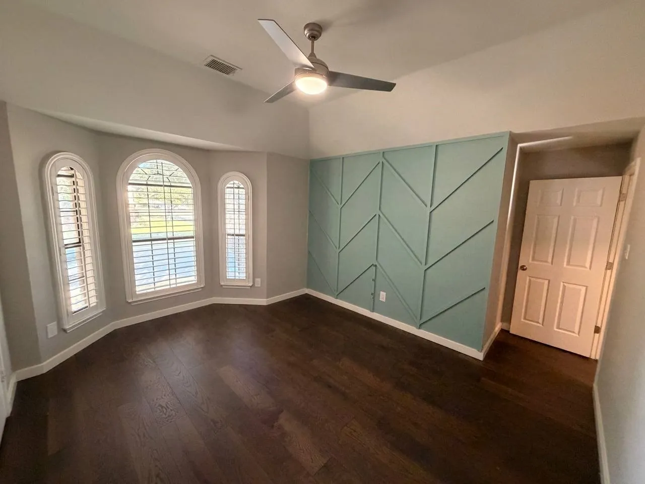 Single Family Residence For Rent in Collin County , 901 Ridgemont Drive, Allen, Texas 75002, 4 Bedroom, 3 Bathroom, 2 Garage spaces, 2,577 Sqft, built in 1989, mls#21362736, Real Estate Agent in Allen, Homes For Rent in Collin county, Homes For Rent in Allen, Realtor in Allen Texas, Real Estate Brokerage Independent Realty Texas, Luminita Cordes Realtor