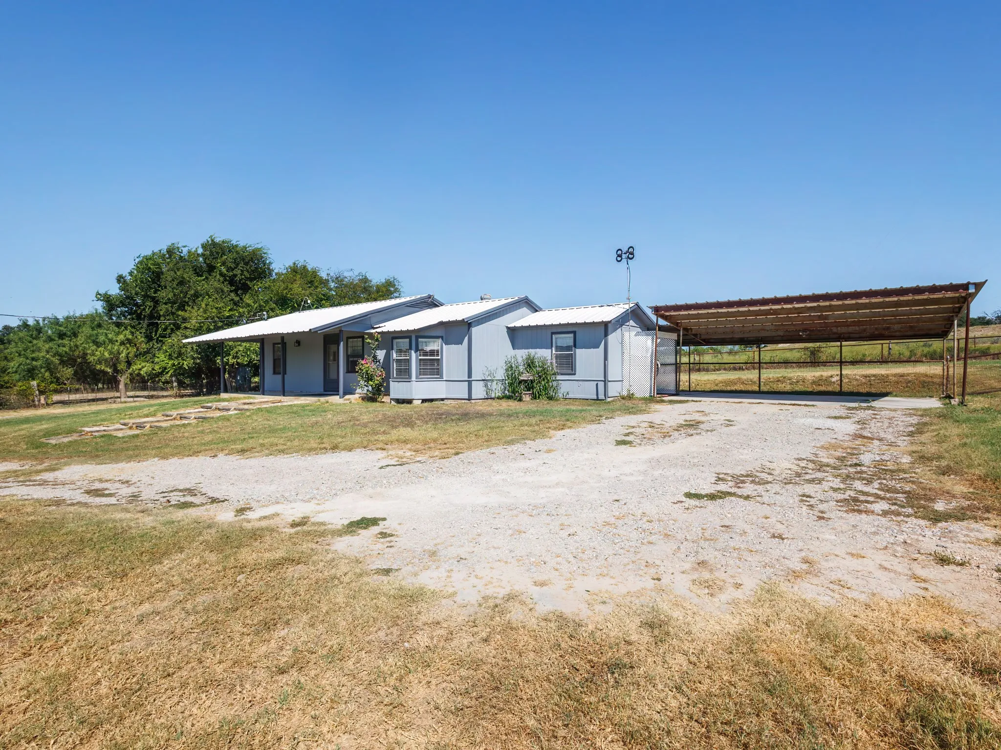 Single Family Residence For Sale in Brown County , 3821 Fm 590 S, Zephyr, Texas 76890, 2 Bedroom, 2 Bathroom, 1 Garage spaces, 1,473 Sqft, built in 0, mls#21362796, Real Estate Agent in Zephyr, Homes For Sale in Brown county, Homes For Sale in Zephyr, Realtor in Zephyr Texas, Real Estate Brokerage Independent Realty Texas, Luminita Cordes Realtor