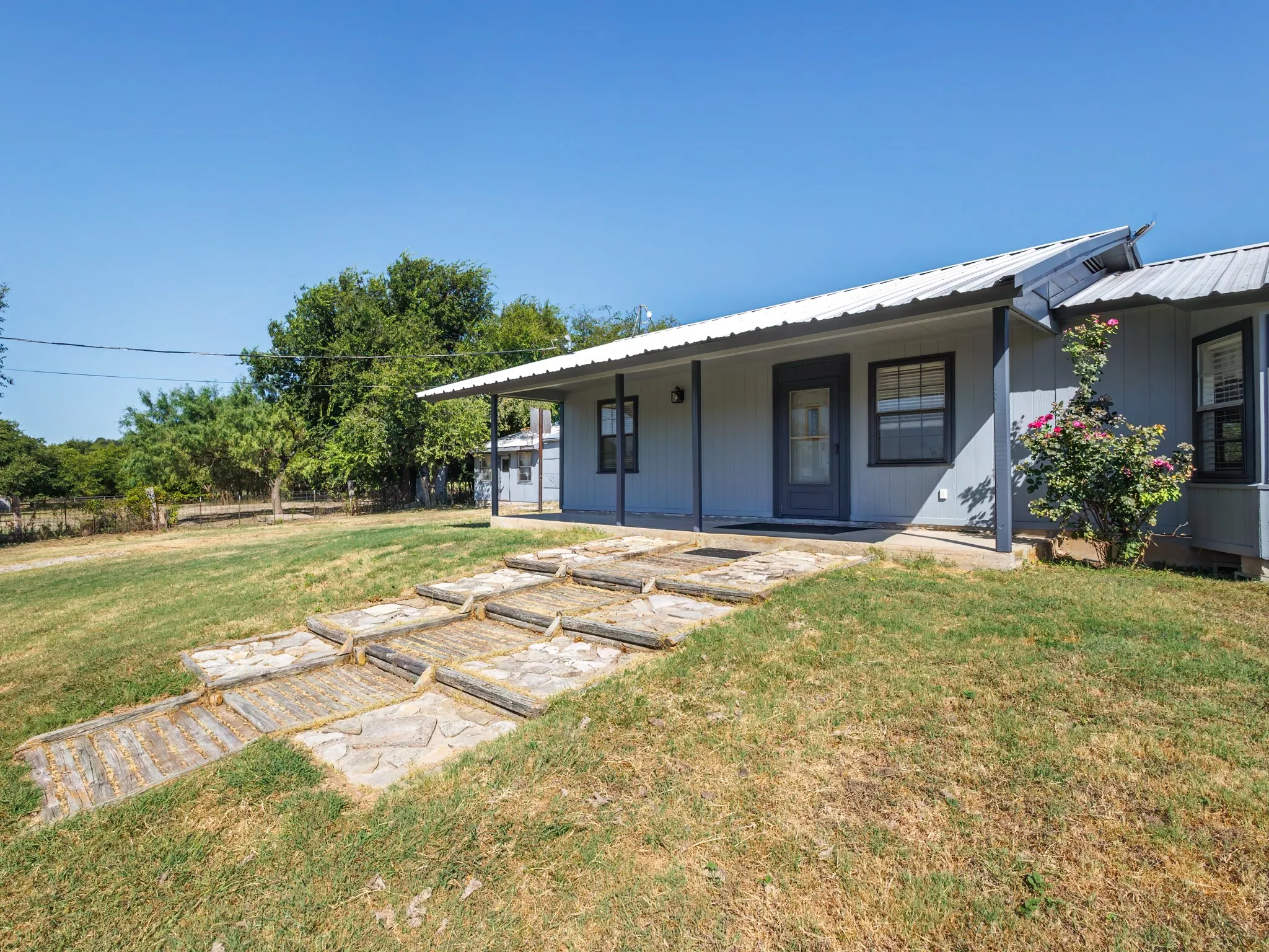 Single Family Residence For Sale in Brown County , 3821 Fm 590 S, Zephyr, Texas 76890, 2 Bedroom, 2 Bathroom, 1 Garage spaces, 1,473 Sqft, built in 0, mls#21362796, Real Estate Agent in Zephyr, Homes For Sale in Brown county, Homes For Sale in Zephyr, Realtor in Zephyr Texas, Real Estate Brokerage Independent Realty Texas, Luminita Cordes Realtor