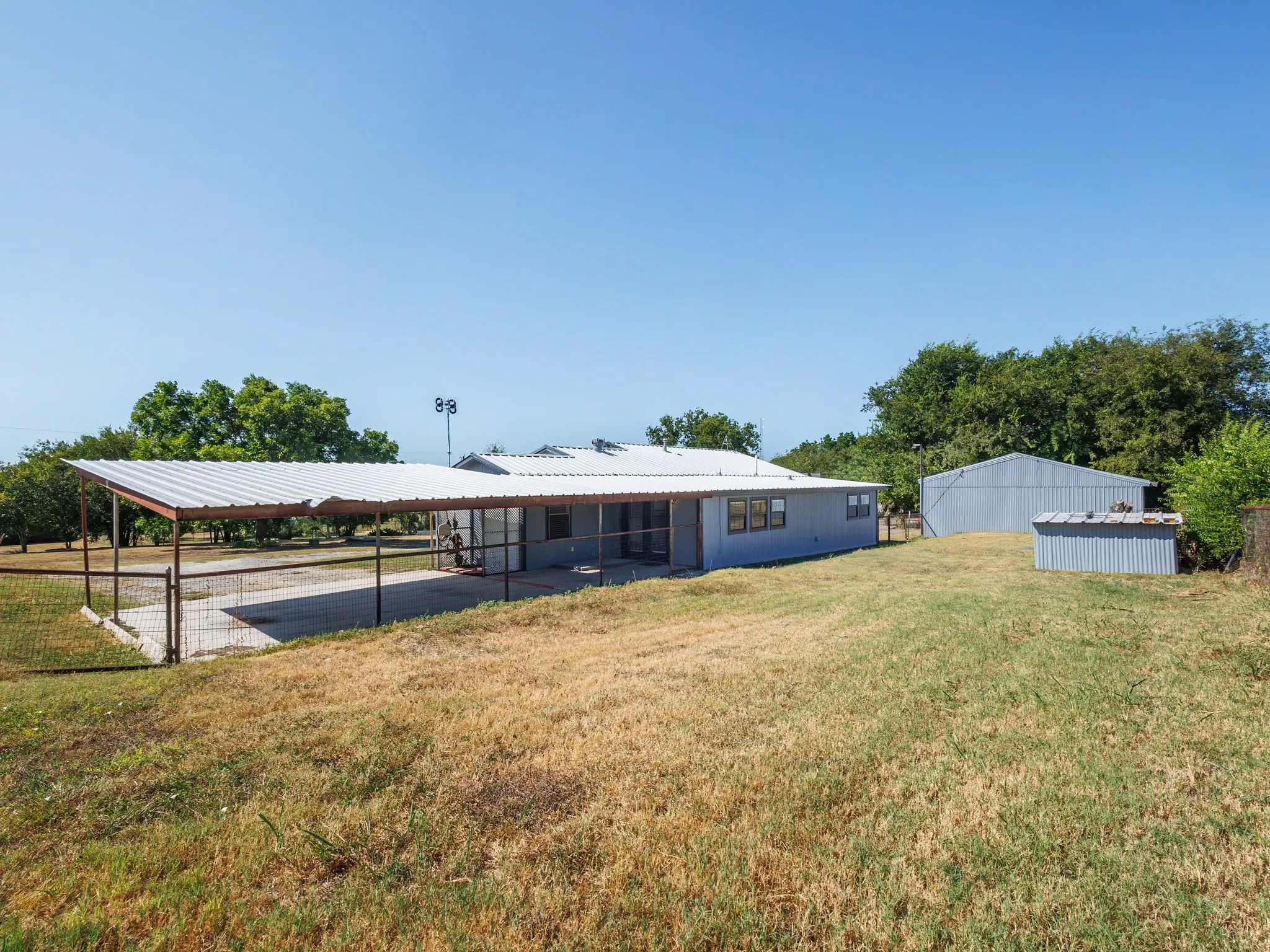 Single Family Residence For Sale in Brown County , 3821 Fm 590 S, Zephyr, Texas 76890, 2 Bedroom, 2 Bathroom, 1 Garage spaces, 1,473 Sqft, built in 0, mls#21362796, Real Estate Agent in Zephyr, Homes For Sale in Brown county, Homes For Sale in Zephyr, Realtor in Zephyr Texas, Real Estate Brokerage Independent Realty Texas, Luminita Cordes Realtor