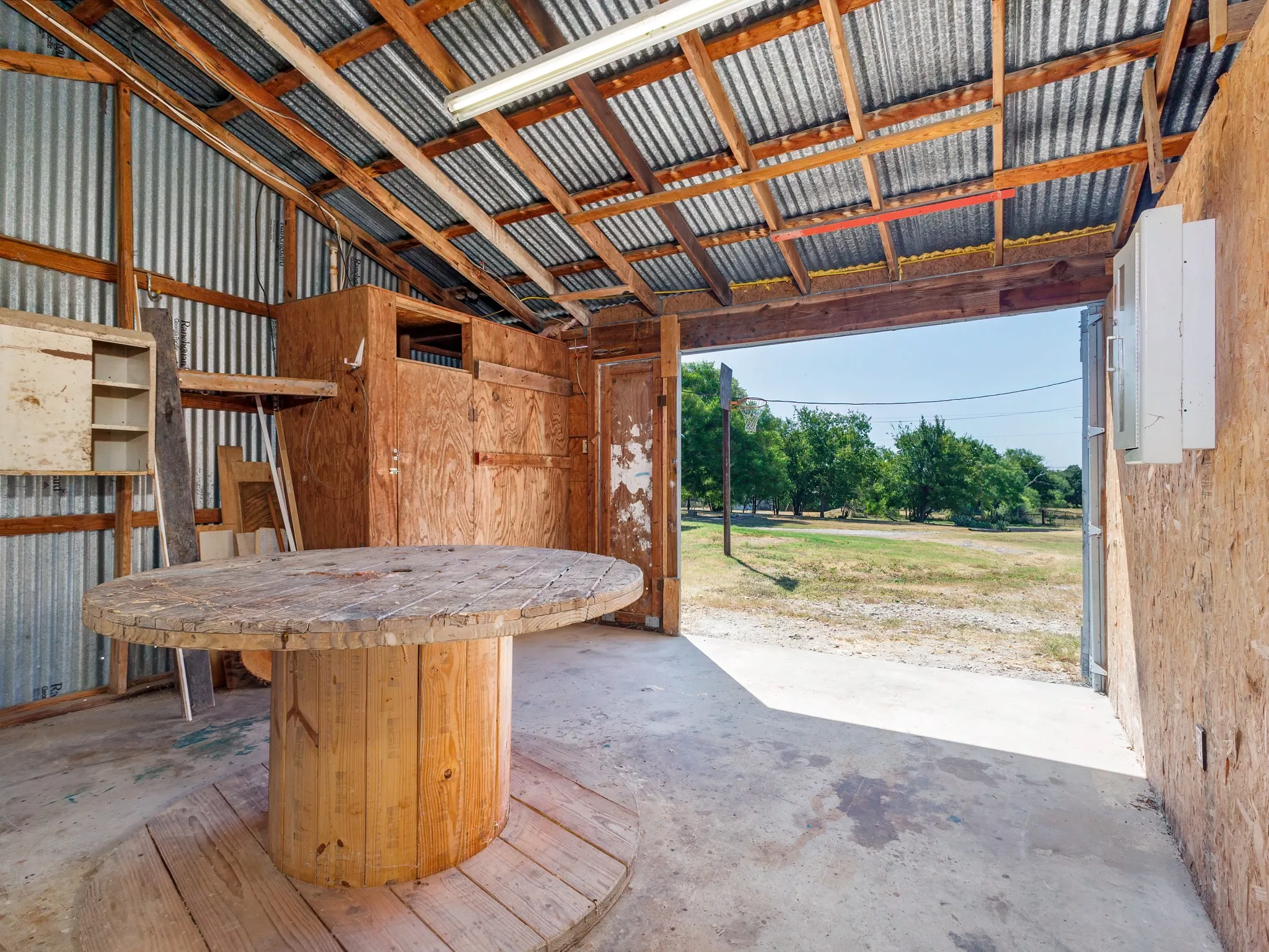 Single Family Residence For Sale in Brown County , 3821 Fm 590 S, Zephyr, Texas 76890, 2 Bedroom, 2 Bathroom, 1 Garage spaces, 1,473 Sqft, built in 0, mls#21362796, Real Estate Agent in Zephyr, Homes For Sale in Brown county, Homes For Sale in Zephyr, Realtor in Zephyr Texas, Real Estate Brokerage Independent Realty Texas, Luminita Cordes Realtor