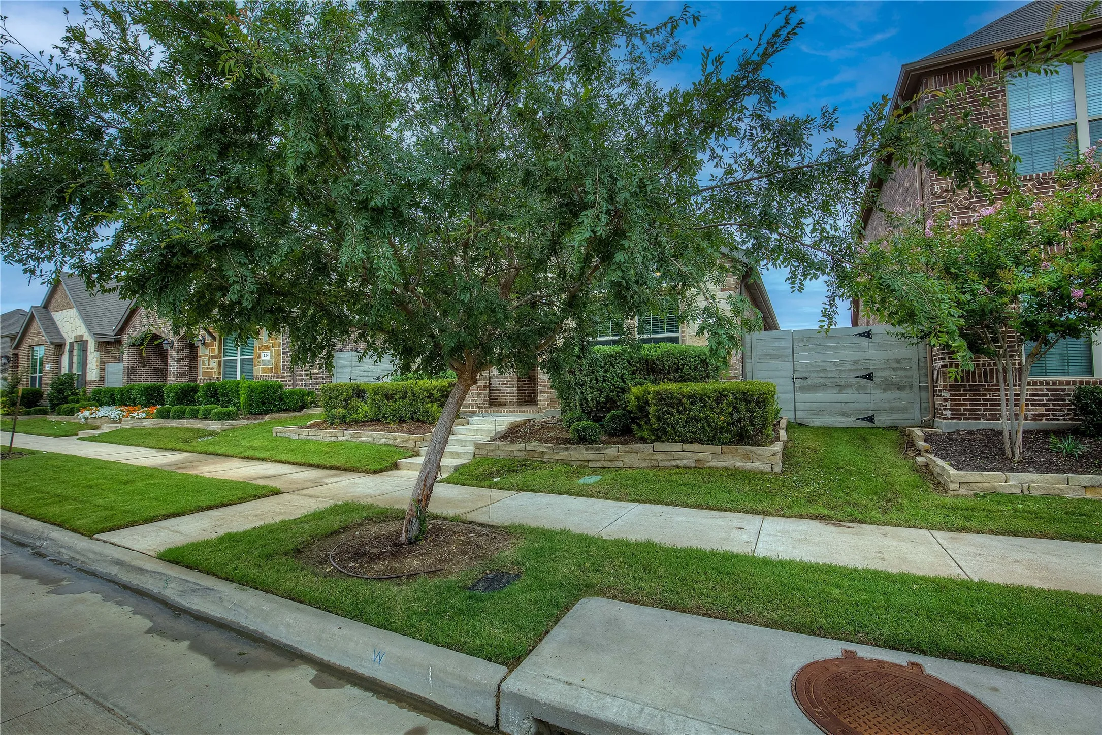 Single Family Residence For Rent in Denton County , 820 10th Street, Argyle, Texas 76226, 3 Bedroom, 3 Bathroom, 2 Garage spaces, 1,864 Sqft, built in 2018, mls#21363040, Real Estate Agent in Argyle, Homes For Rent in Denton county, Homes For Rent in Argyle, Realtor in Argyle Texas, Real Estate Brokerage Independent Realty Texas, Luminita Cordes Realtor