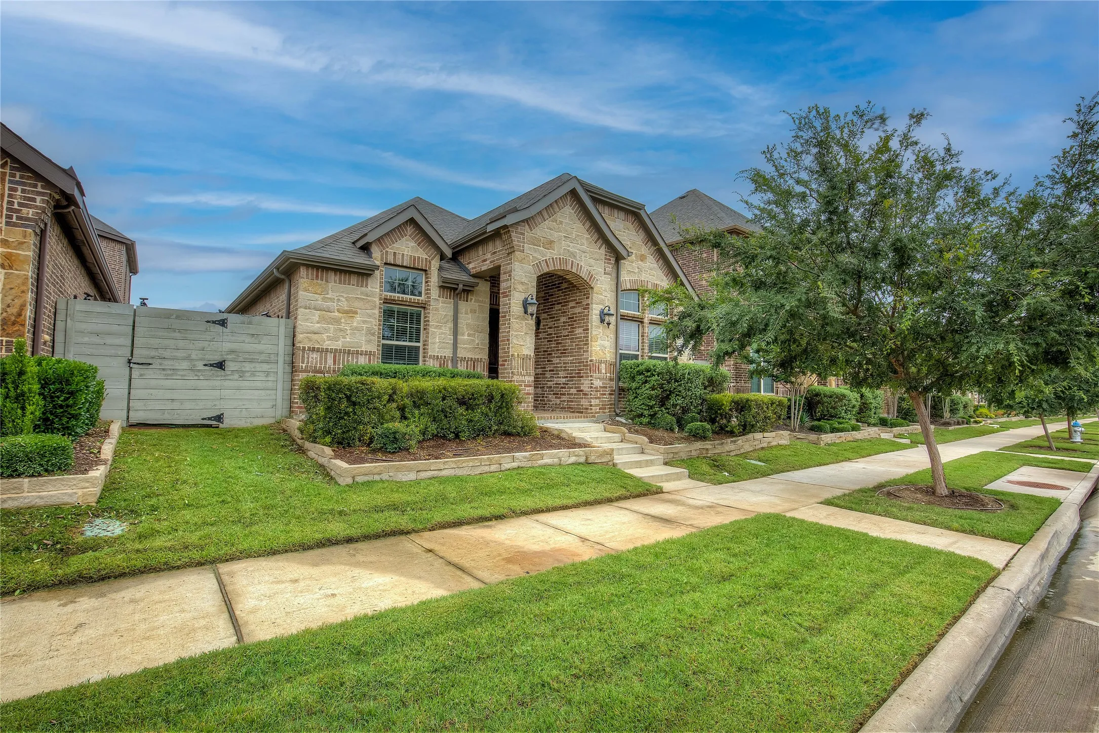 Single Family Residence For Rent in Denton County , 820 10th Street, Argyle, Texas 76226, 3 Bedroom, 3 Bathroom, 2 Garage spaces, 1,864 Sqft, built in 2018, mls#21363040, Real Estate Agent in Argyle, Homes For Rent in Denton county, Homes For Rent in Argyle, Realtor in Argyle Texas, Real Estate Brokerage Independent Realty Texas, Luminita Cordes Realtor