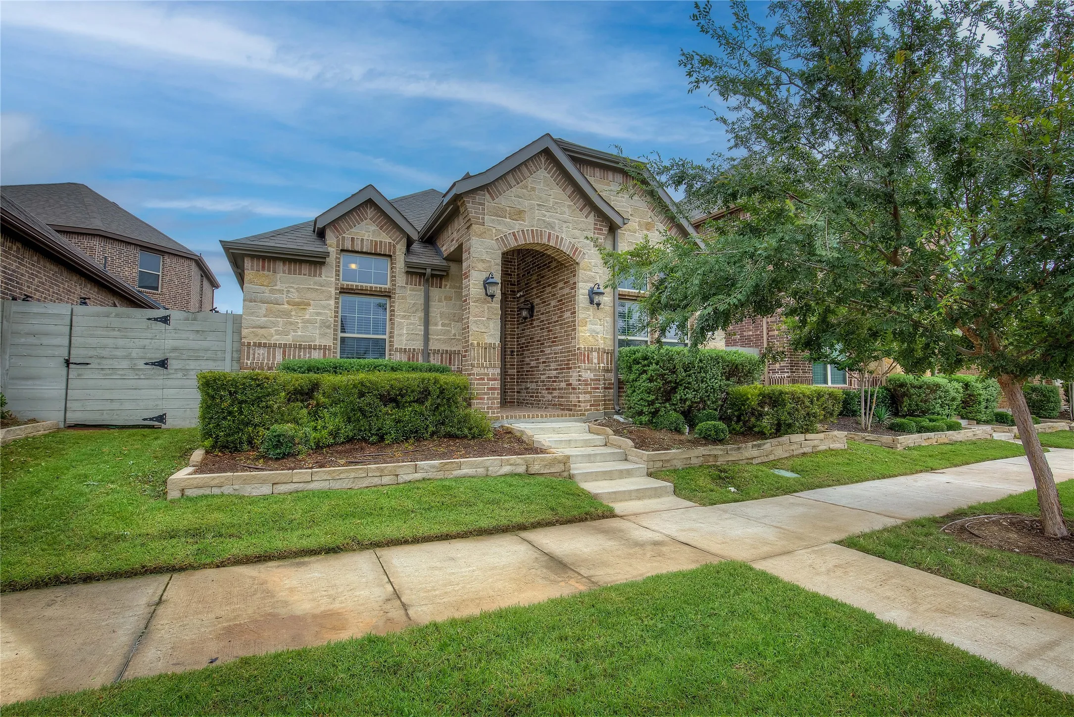 Single Family Residence For Rent in Denton County , 820 10th Street, Argyle, Texas 76226, 3 Bedroom, 3 Bathroom, 2 Garage spaces, 1,864 Sqft, built in 2018, mls#21363040, Real Estate Agent in Argyle, Homes For Rent in Denton county, Homes For Rent in Argyle, Realtor in Argyle Texas, Real Estate Brokerage Independent Realty Texas, Luminita Cordes Realtor