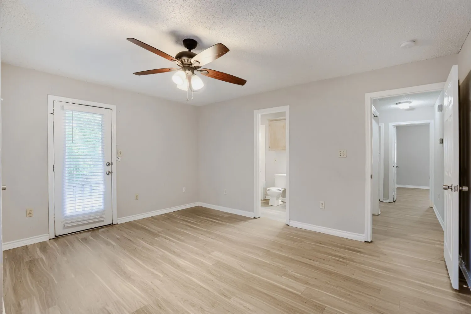 Single Family Residence For Sale in Collin County , 316 Peachtree Lane, Princeton, Texas 75407, 3 Bedroom, 2 Bathroom, 2 Garage spaces, 1,291 Sqft, built in 1997, mls#21362810, Real Estate Agent in Princeton, Homes For Sale in Collin county, Homes For Sale in Princeton, Realtor in Princeton Texas, Real Estate Brokerage Independent Realty Texas, Luminita Cordes Realtor