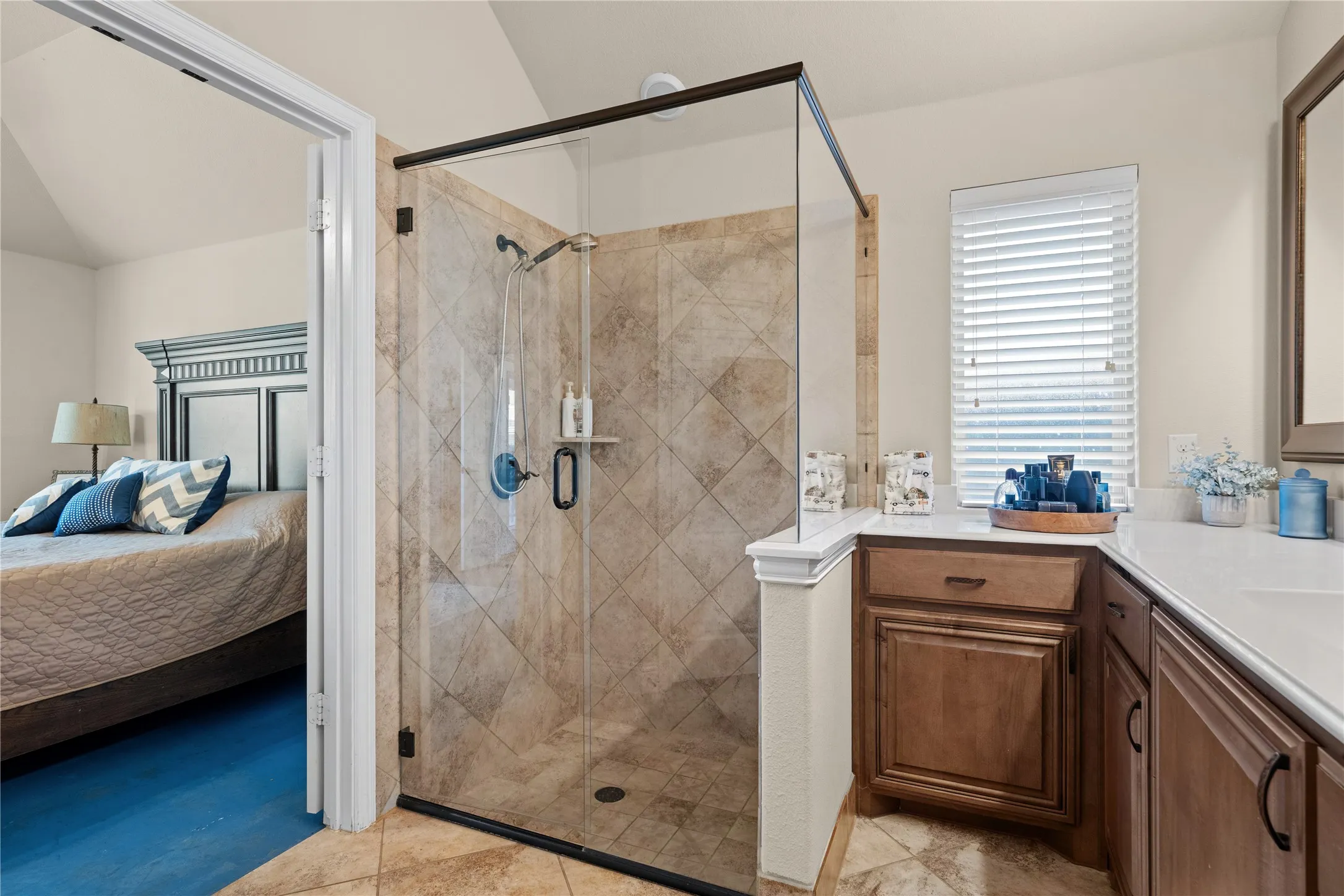 Single Family Residence For Sale in Johnson County , 116 Cimmaron Court, Alvarado, Texas 76009, 3 Bedroom, 2 Bathroom, 2 Garage spaces, 1,840 Sqft, built in 2017, mls#21361916, Real Estate Agent in Alvarado, Homes For Sale in Johnson county, Homes For Sale in Alvarado, Realtor in Alvarado Texas, Real Estate Brokerage Independent Realty Texas, Luminita Cordes Realtor