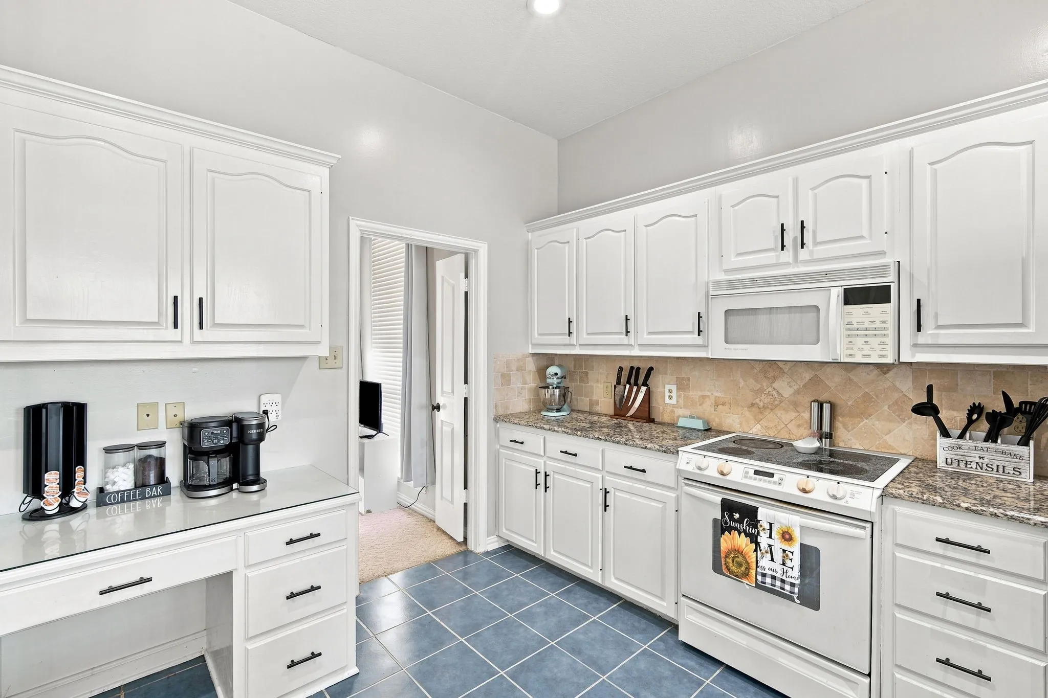 Single Family Residence For Sale in Kaufman County , 10625 Richard Circle, Forney, Texas 75126, 4 Bedroom, 3 Bathroom, 2 Garage spaces, 2,329 Sqft, built in 1997, mls#21362013, Real Estate Agent in Forney, Homes For Sale in Kaufman county, Homes For Sale in Forney, Realtor in Forney Texas, Real Estate Brokerage Independent Realty Texas, Luminita Cordes Realtor