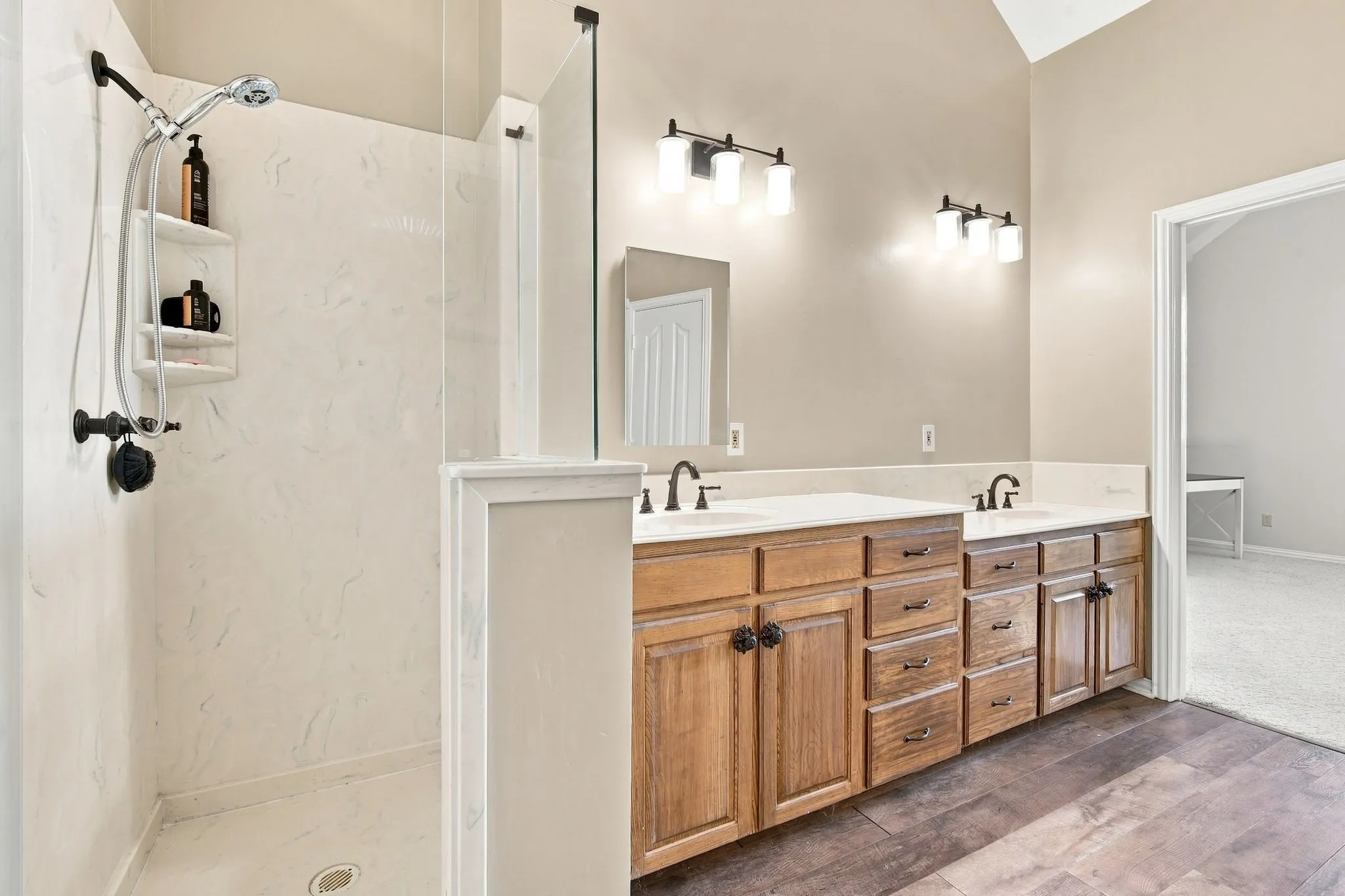 Single Family Residence For Sale in Kaufman County , 10625 Richard Circle, Forney, Texas 75126, 4 Bedroom, 3 Bathroom, 2 Garage spaces, 2,329 Sqft, built in 1997, mls#21362013, Real Estate Agent in Forney, Homes For Sale in Kaufman county, Homes For Sale in Forney, Realtor in Forney Texas, Real Estate Brokerage Independent Realty Texas, Luminita Cordes Realtor