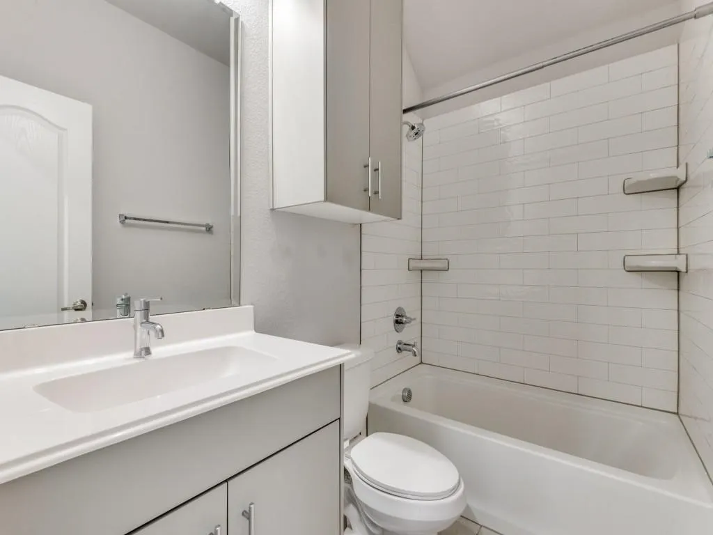 Single Family Residence For Rent in Denton County , 1236 Rosebush Road, Aubrey, Texas 76227, 3 Bedroom, 2 Bathroom, 2 Garage spaces, 1,674 Sqft, built in 2020, mls#21362676, Real Estate Agent in Aubrey, Homes For Rent in Denton county, Homes For Rent in Aubrey, Realtor in Aubrey Texas, Real Estate Brokerage Independent Realty Texas, Luminita Cordes Realtor