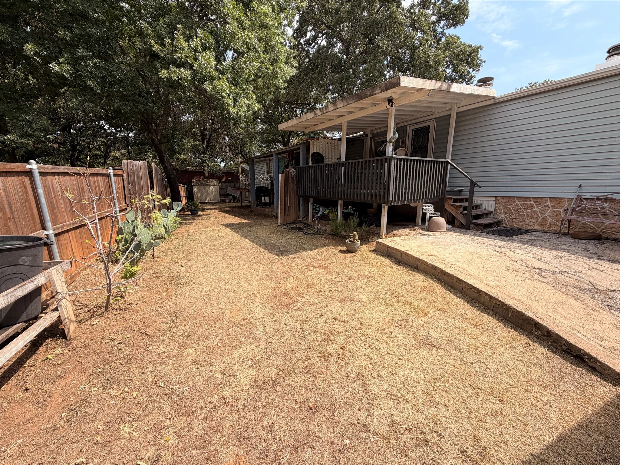 Mobile Home For Sale in Dallas County , 3729 Woodford Cove 295, Grand Prairie, Texas 75060, 3 Bedroom, 2 Bathroom, Garage spaces, 364 Sqft, built in 1985, Price $190,000, mls#21354509, Real Estate Agent in Grand Prairie, Homes For Sale in Dallas county, Homes For Sale in Grand Prairie, Realtor in Grand Prairie Texas, Real Estate Brokerage Independent Realty Texas, Luminita Cordes Realtor