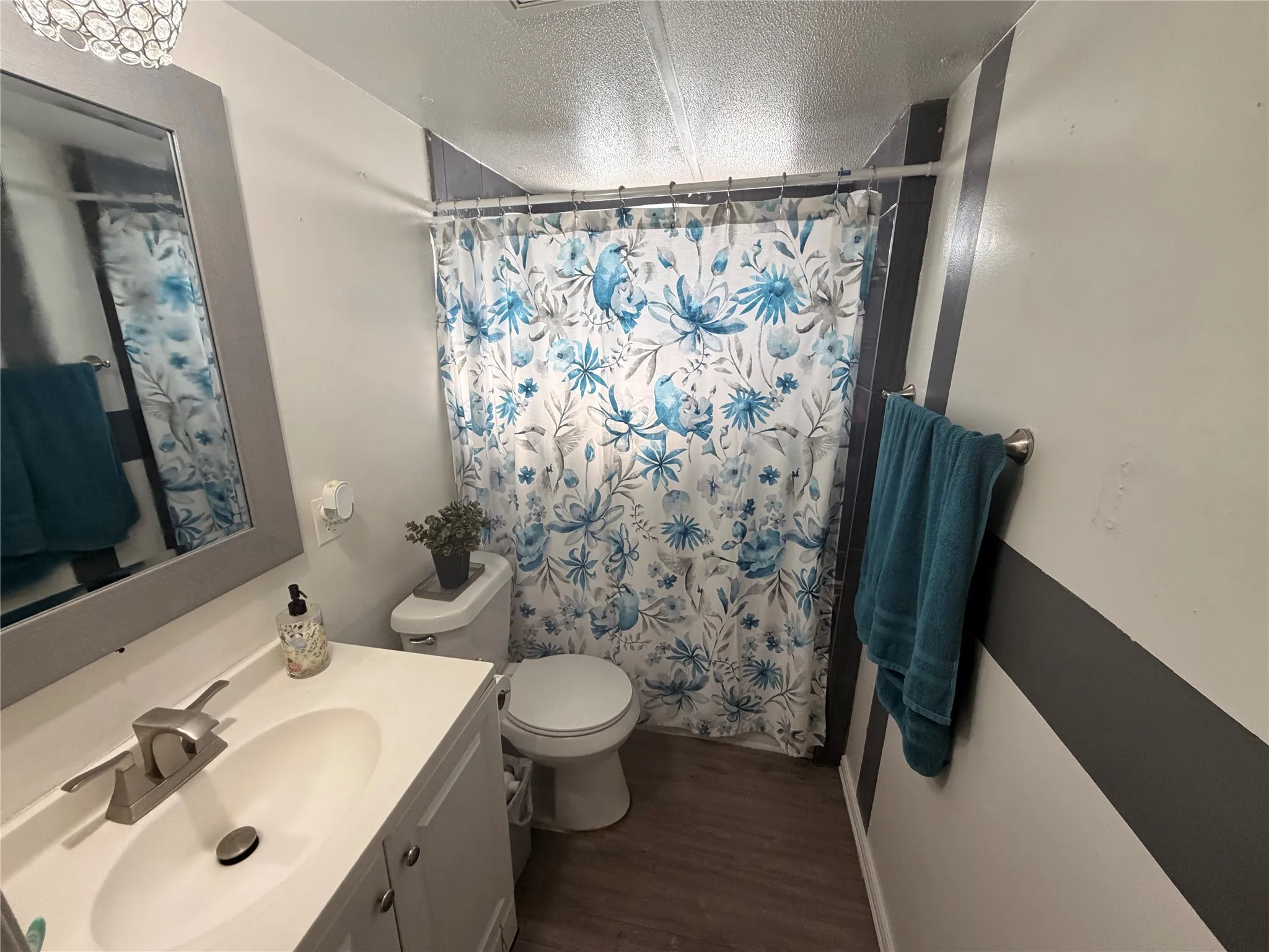 Mobile Home For Sale in Dallas County , 3729 Woodford Cove 295, Grand Prairie, Texas 75060, 3 Bedroom, 2 Bathroom, Garage spaces, 364 Sqft, built in 1985, Price $190,000, mls#21354509, Real Estate Agent in Grand Prairie, Homes For Sale in Dallas county, Homes For Sale in Grand Prairie, Realtor in Grand Prairie Texas, Real Estate Brokerage Independent Realty Texas, Luminita Cordes Realtor